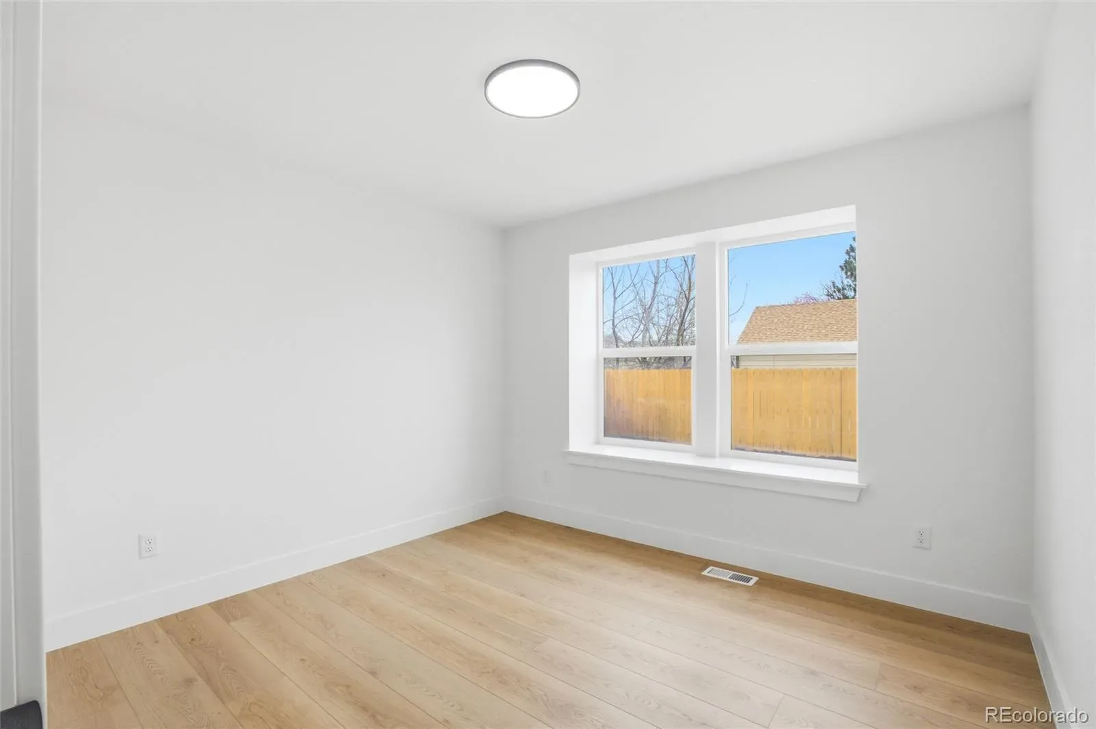 03282026174336 1600 18