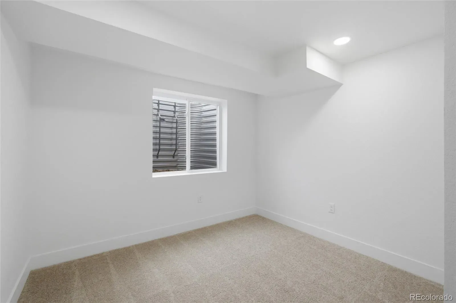 03282026174336 1600 24