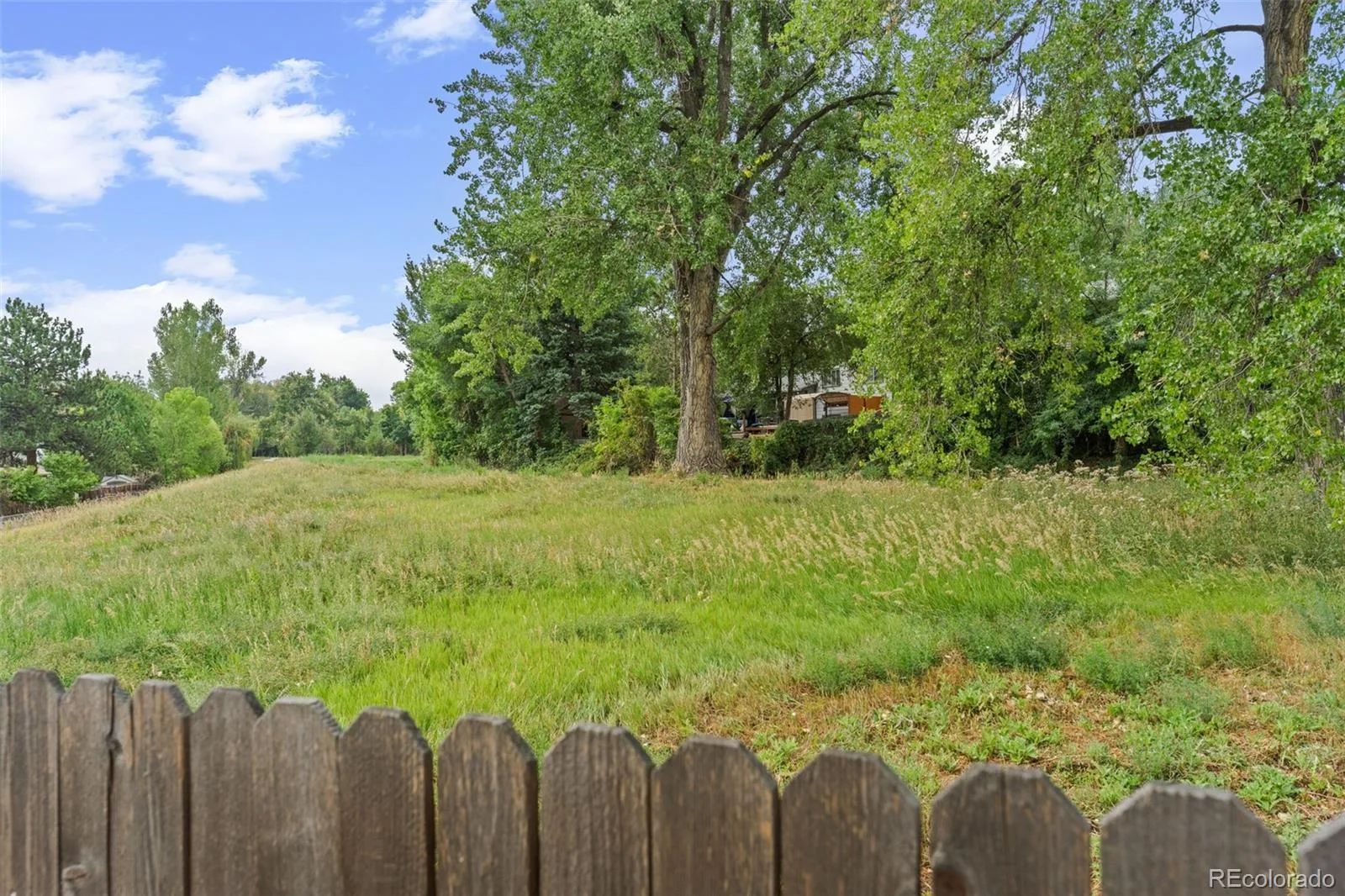 9424 W 75th Way Arvada CO 80005 | MLS #REC7443103 08142026155406 1600 43