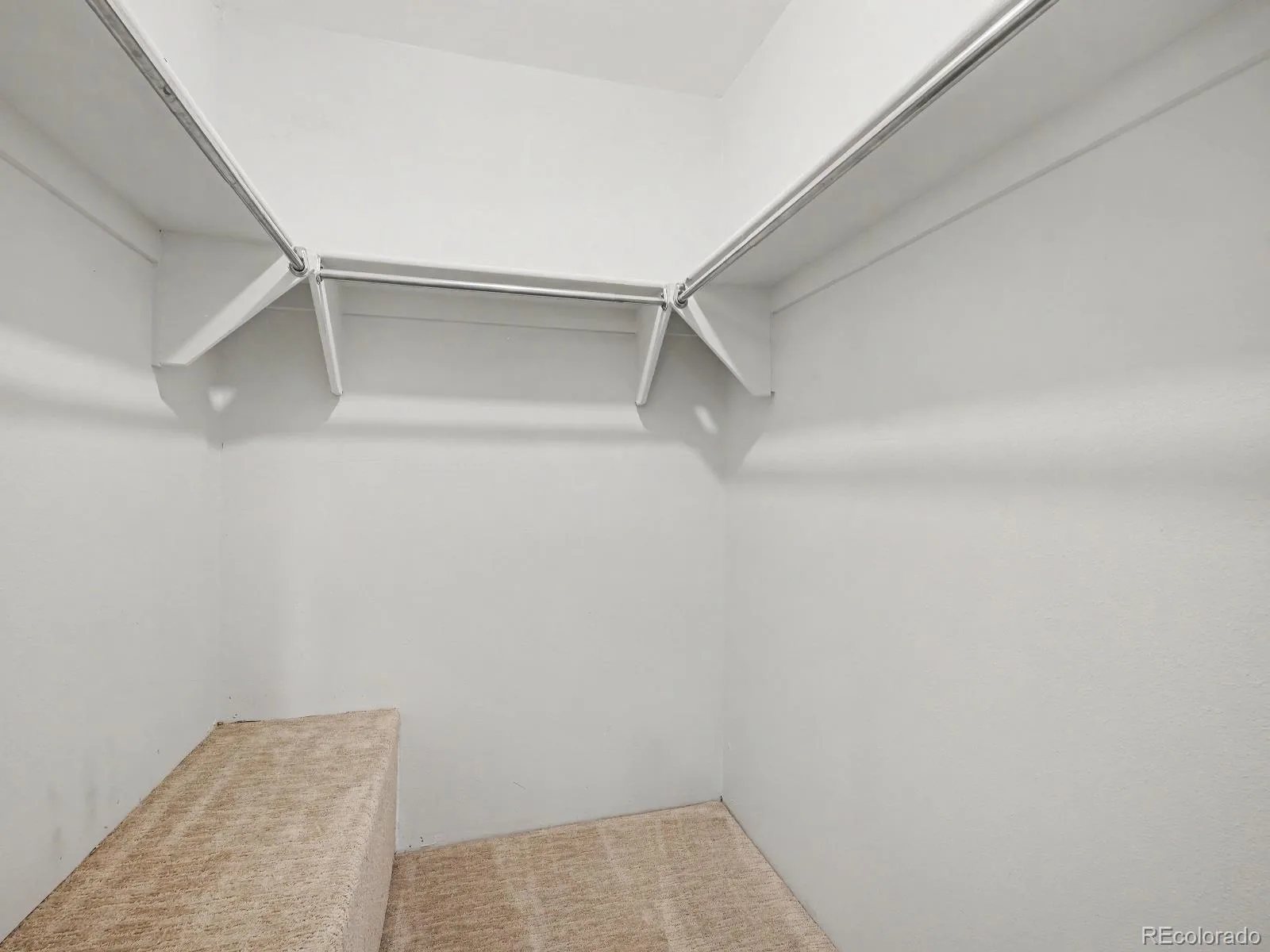 3030 S Macon Circle Aurora CO 80014 MLS #REC7445642 07102026154626 1600 19