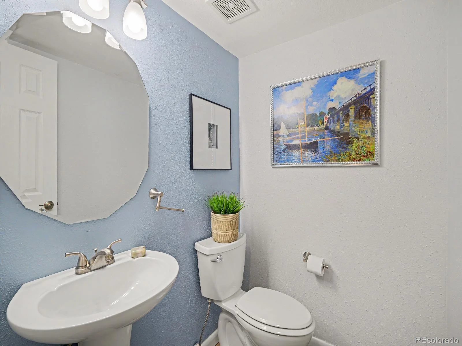 3030 S Macon Circle Aurora CO 80014 MLS #REC7445642 07102026154626 1600 9