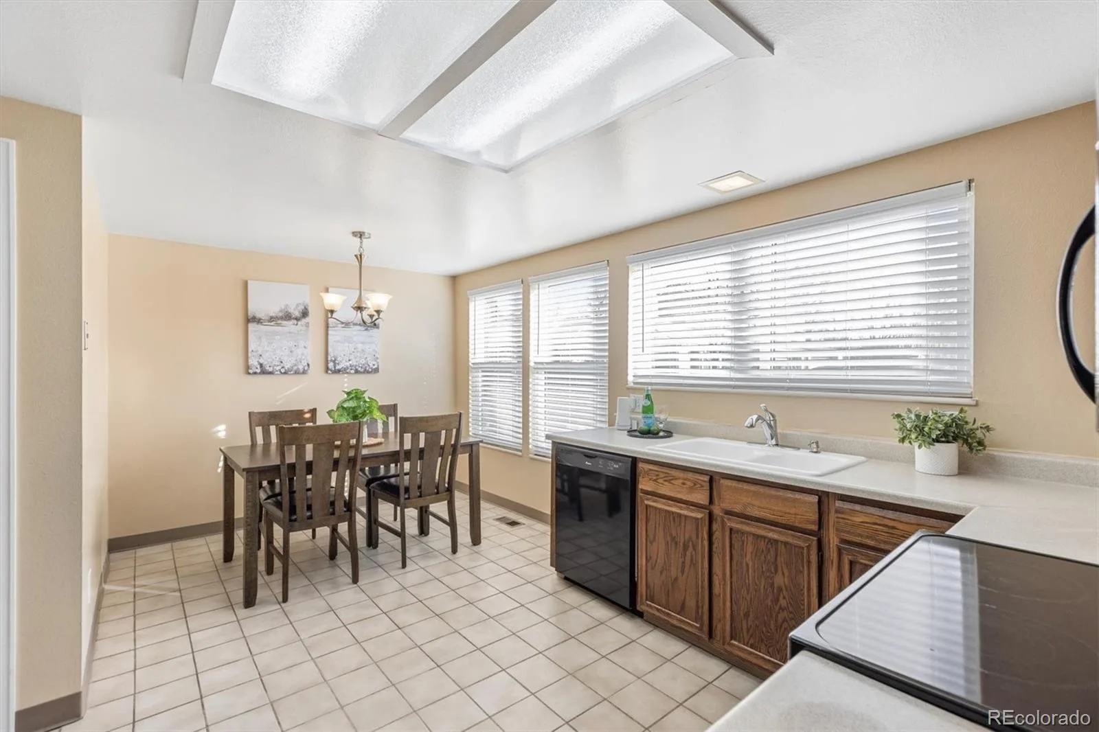 1011 Pierce Street #22 Lakewood CO 80214 | MLS #REC7445862 07152026203621 1600 11