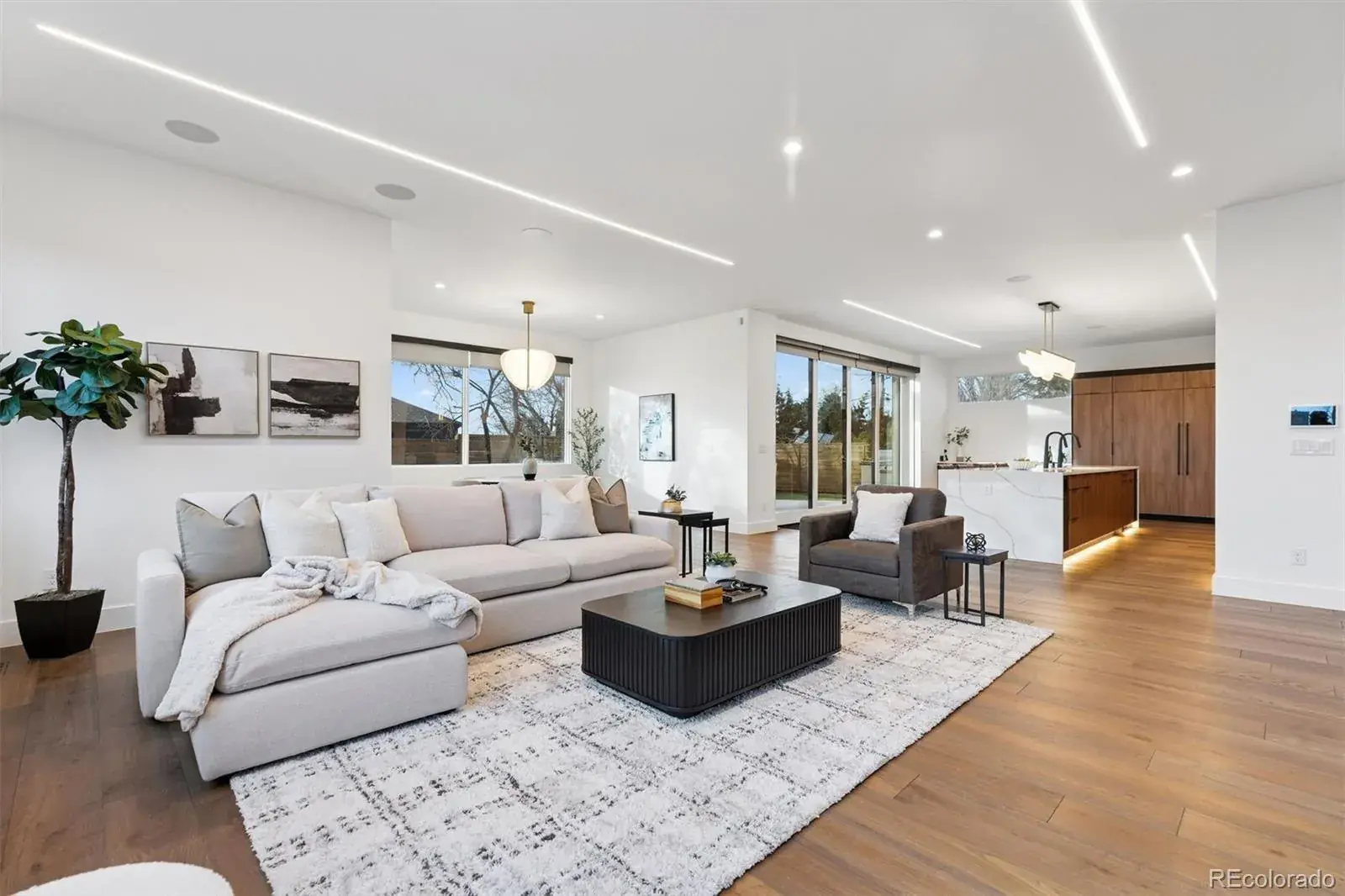 03062026052101 1600 0