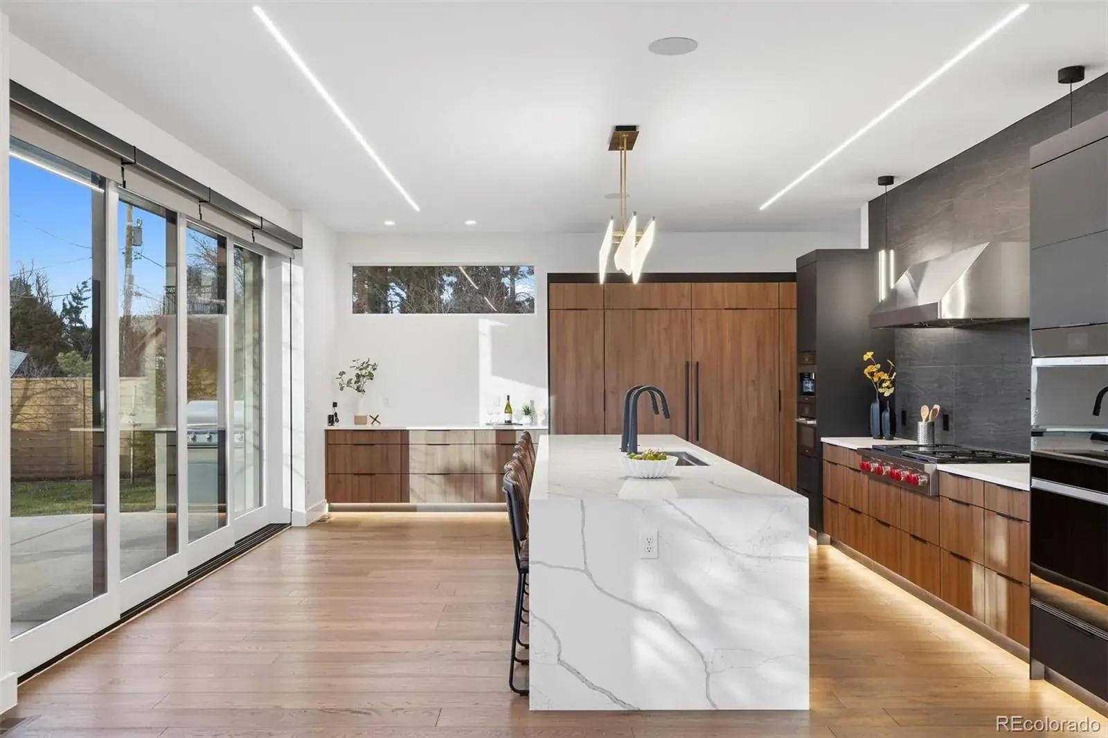 03062026052101 1600 11