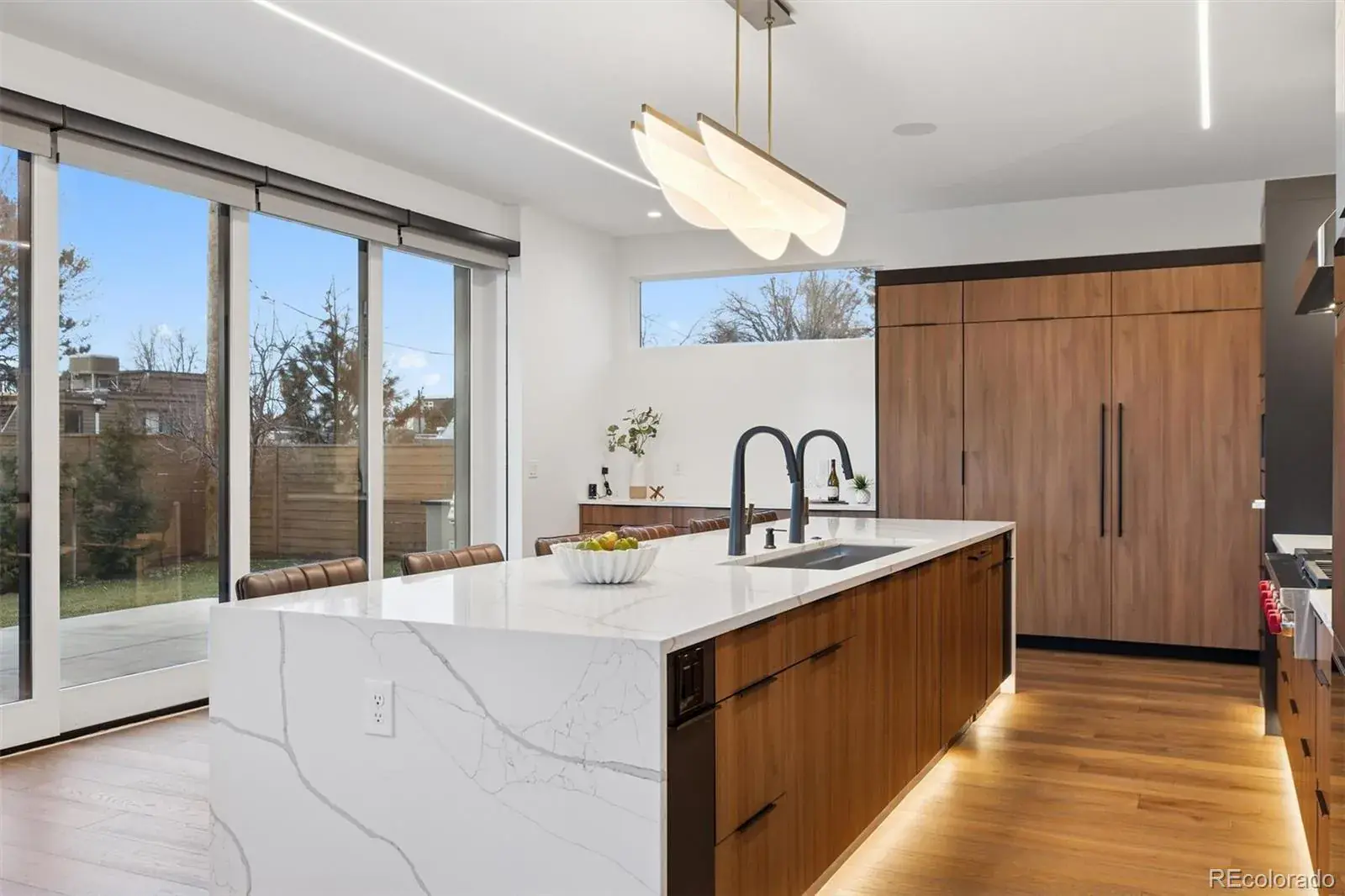 03062026052101 1600 12