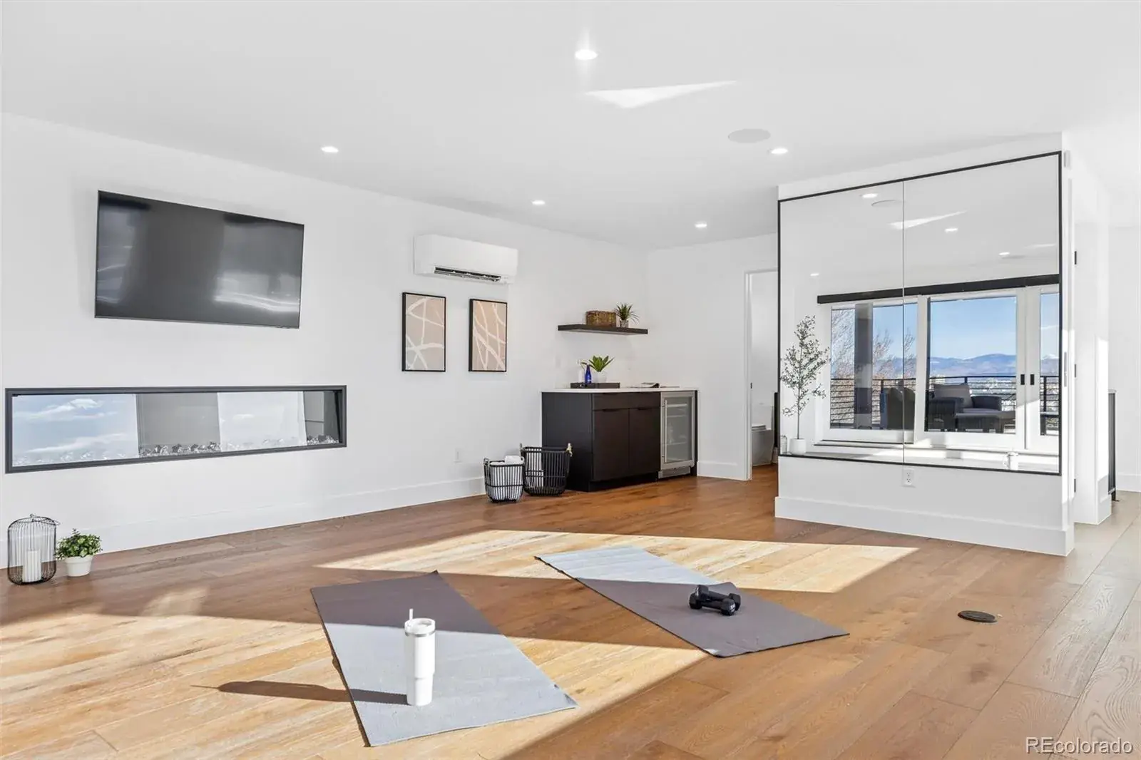 03062026052101 1600 33