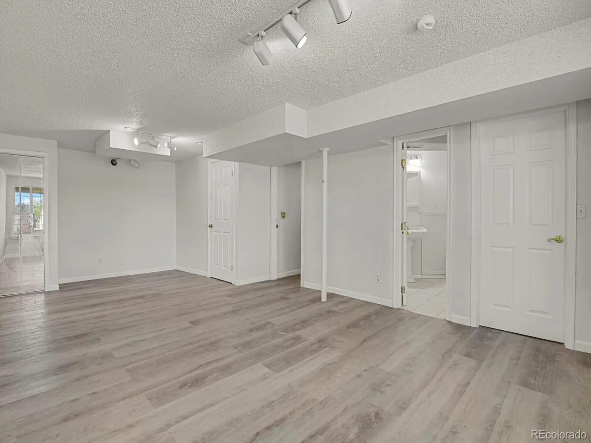 4637 S Flanders Way Centennial CO 80015 MLS #REC7446011 04192026223630 1200 16