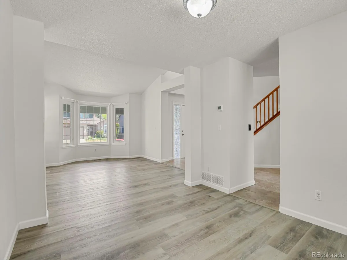 4637 S Flanders Way Centennial CO 80015 MLS #REC7446011 04192026223630 1200 23