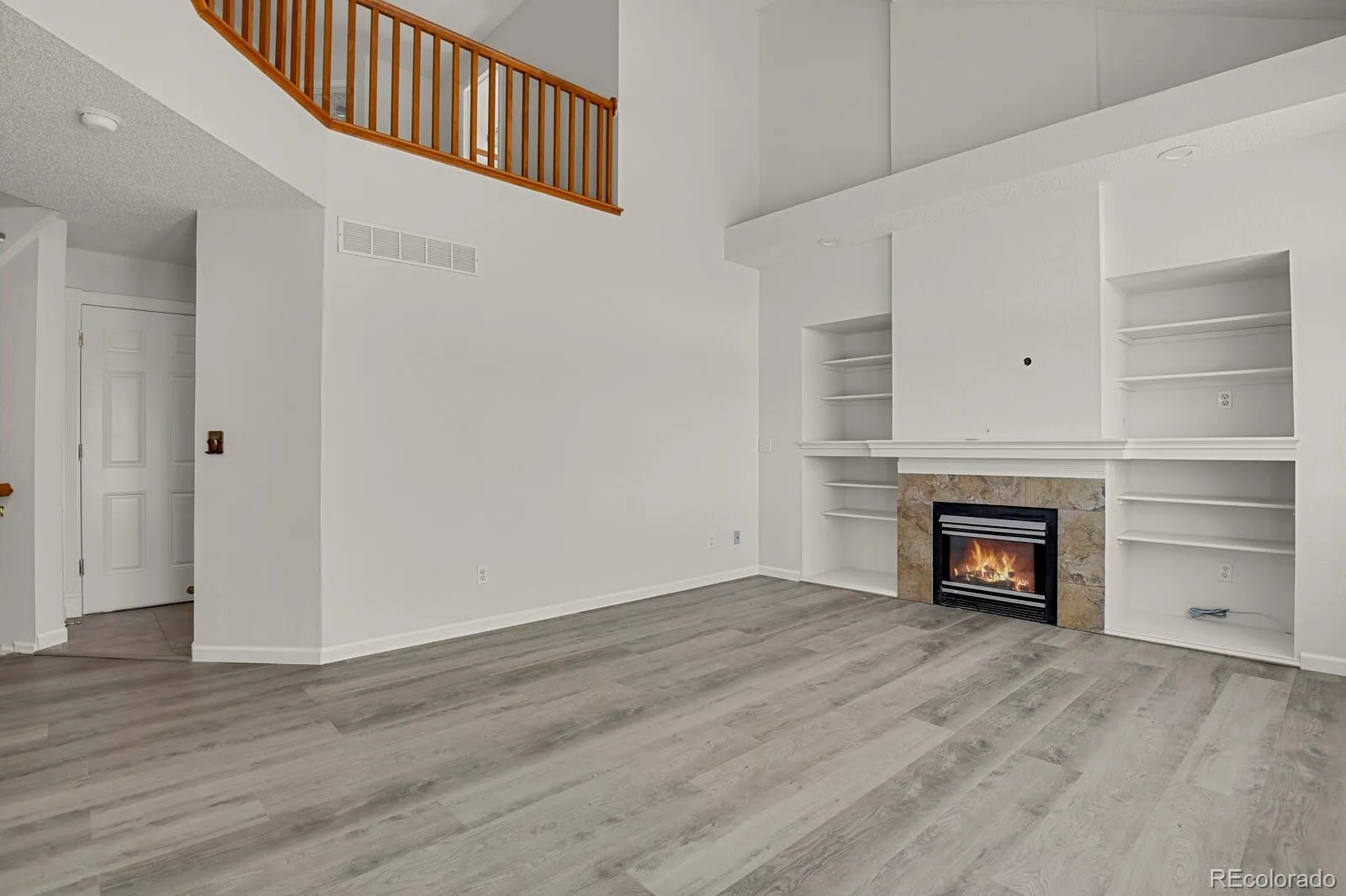 4637 S Flanders Way Centennial CO 80015 MLS #REC7446011 04192026223630 1600 11