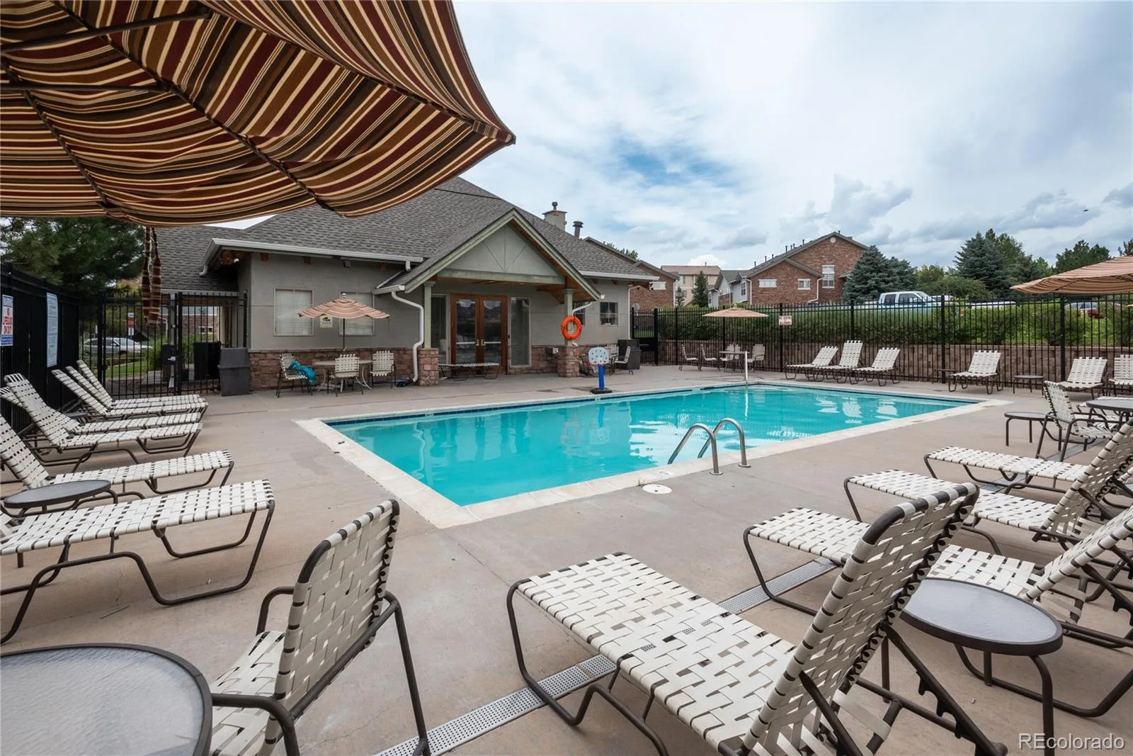 2541 S Bahama Circle #C Aurora CO 80013 | MLS #REC7446283 08142026041424 1600 18