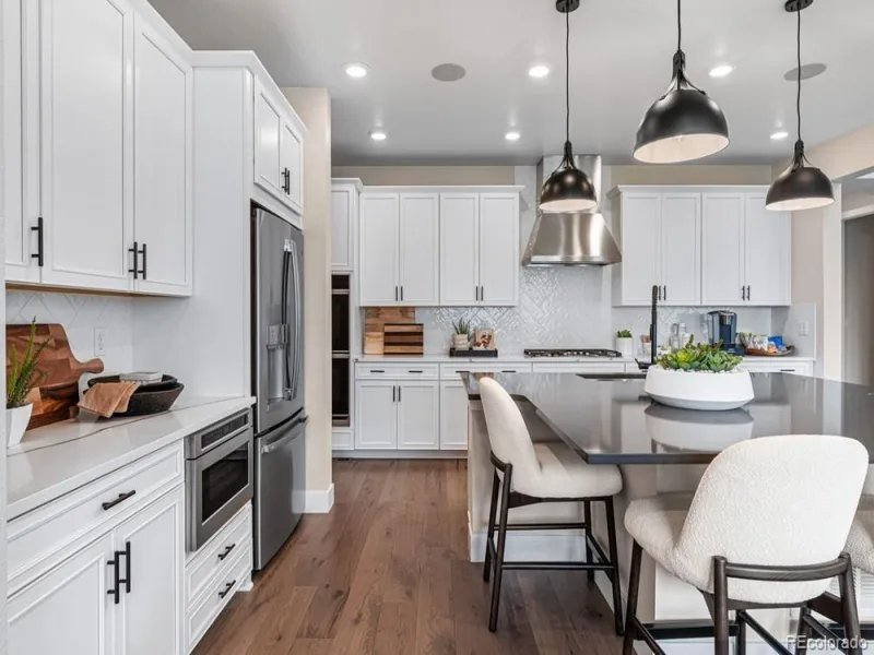 16576 W 93rd Place Arvada CO 80007 | MLS #REC7447650 08252026130334 800 10
