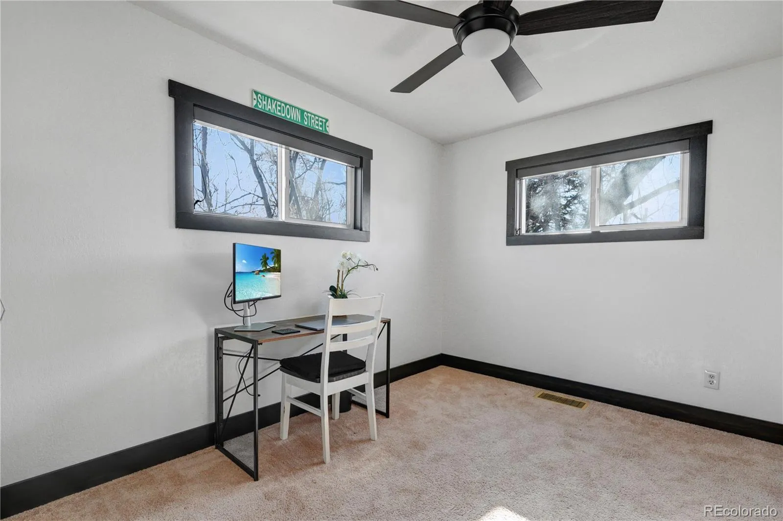 04092026035249 1600 12