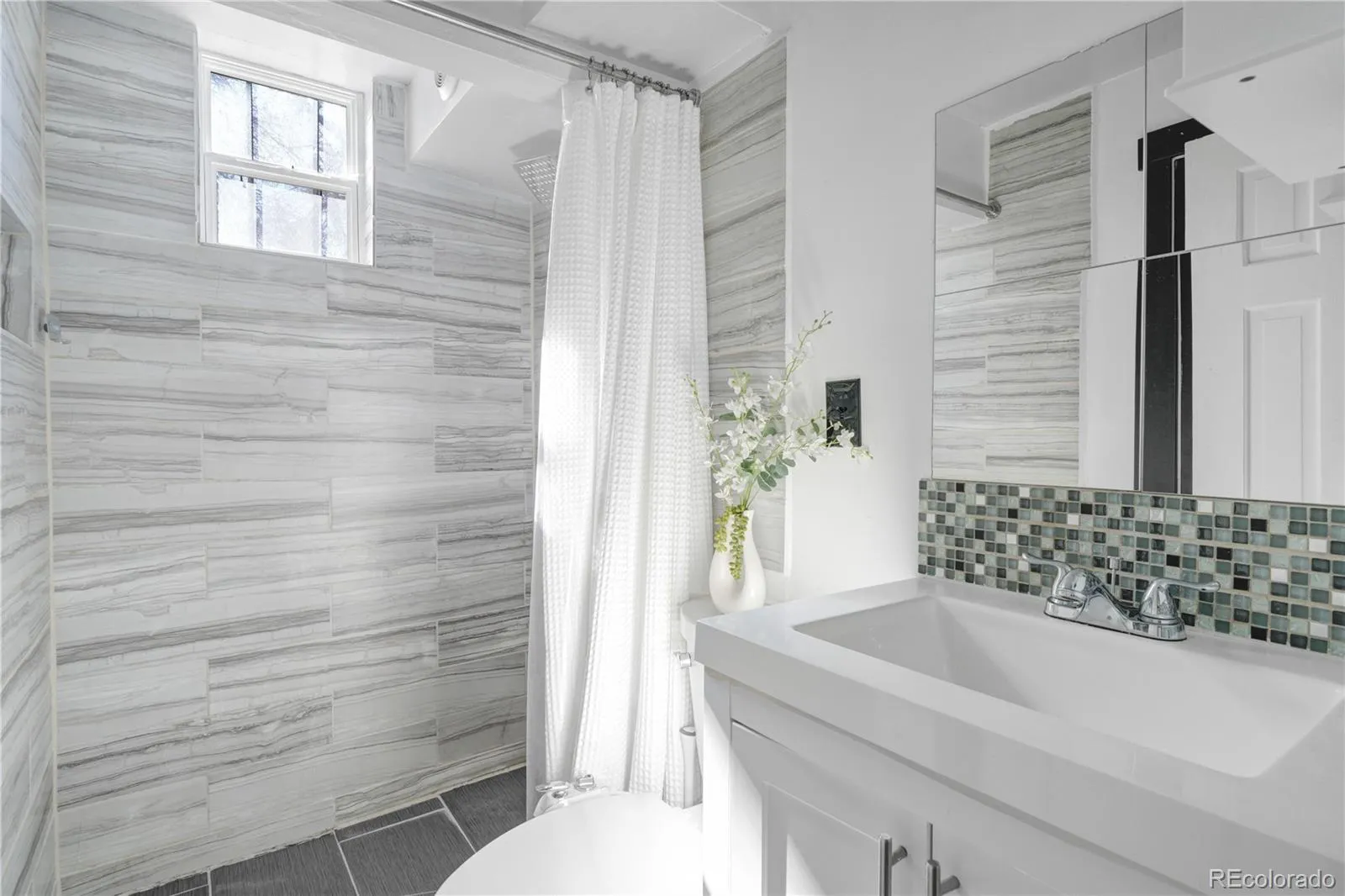 04092026035249 1600 15