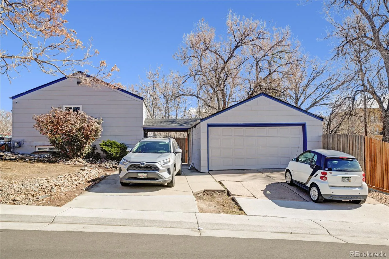 04092026035249 1600 21