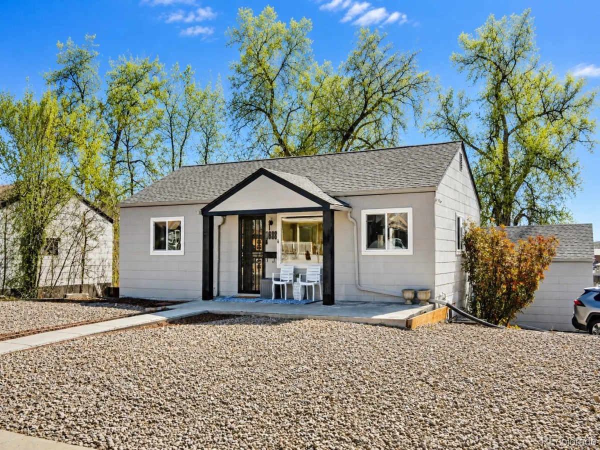 1698 W Hoye Place Denver CO 80223 MLS #REC7452258 06202026001906 1200 1