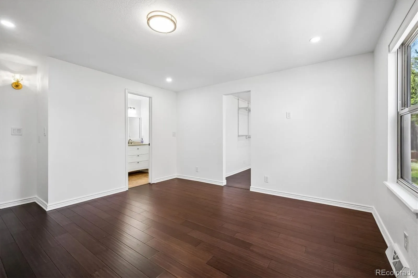 04092026152042 1600 14