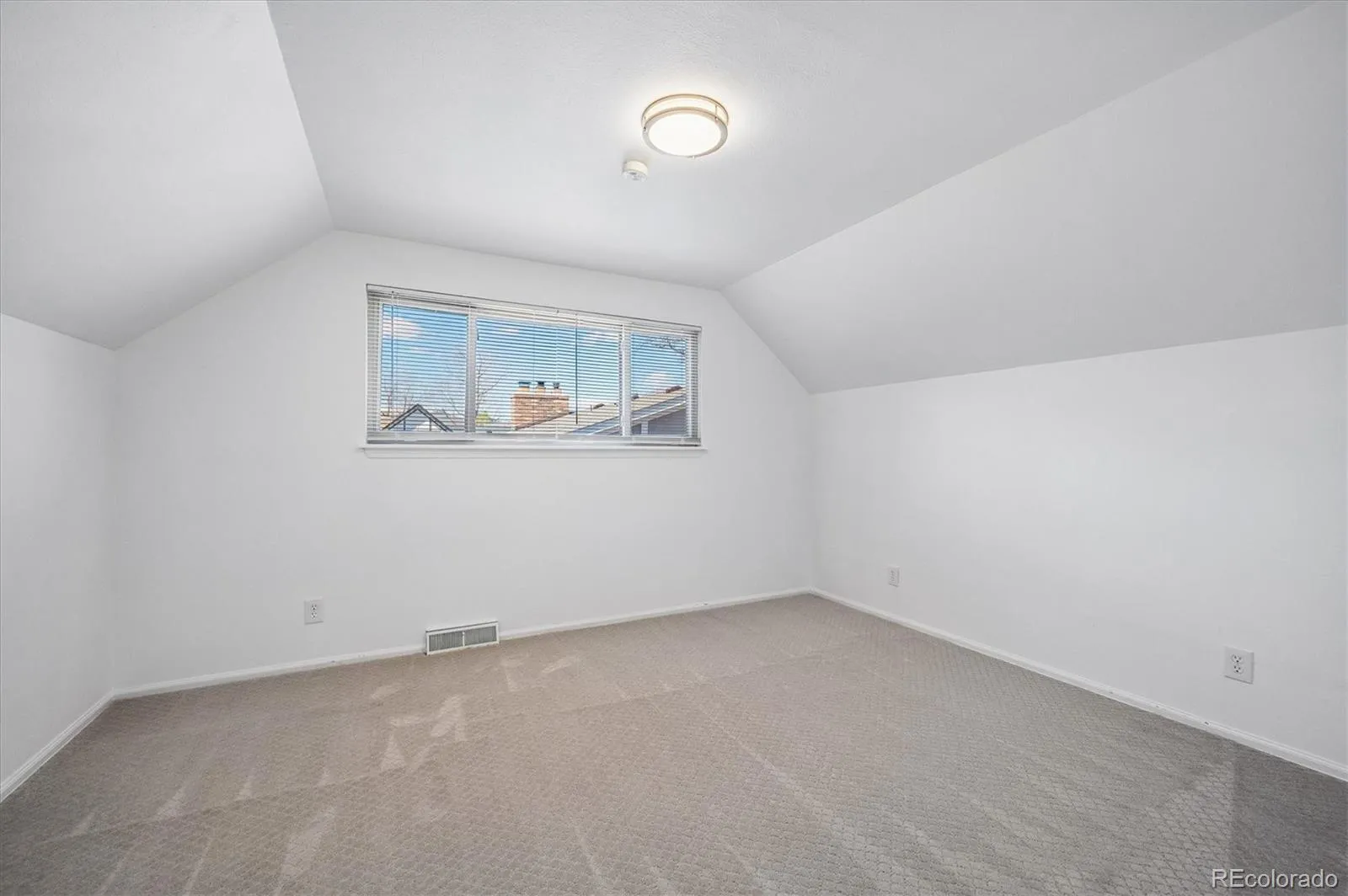 04092026152042 1600 20