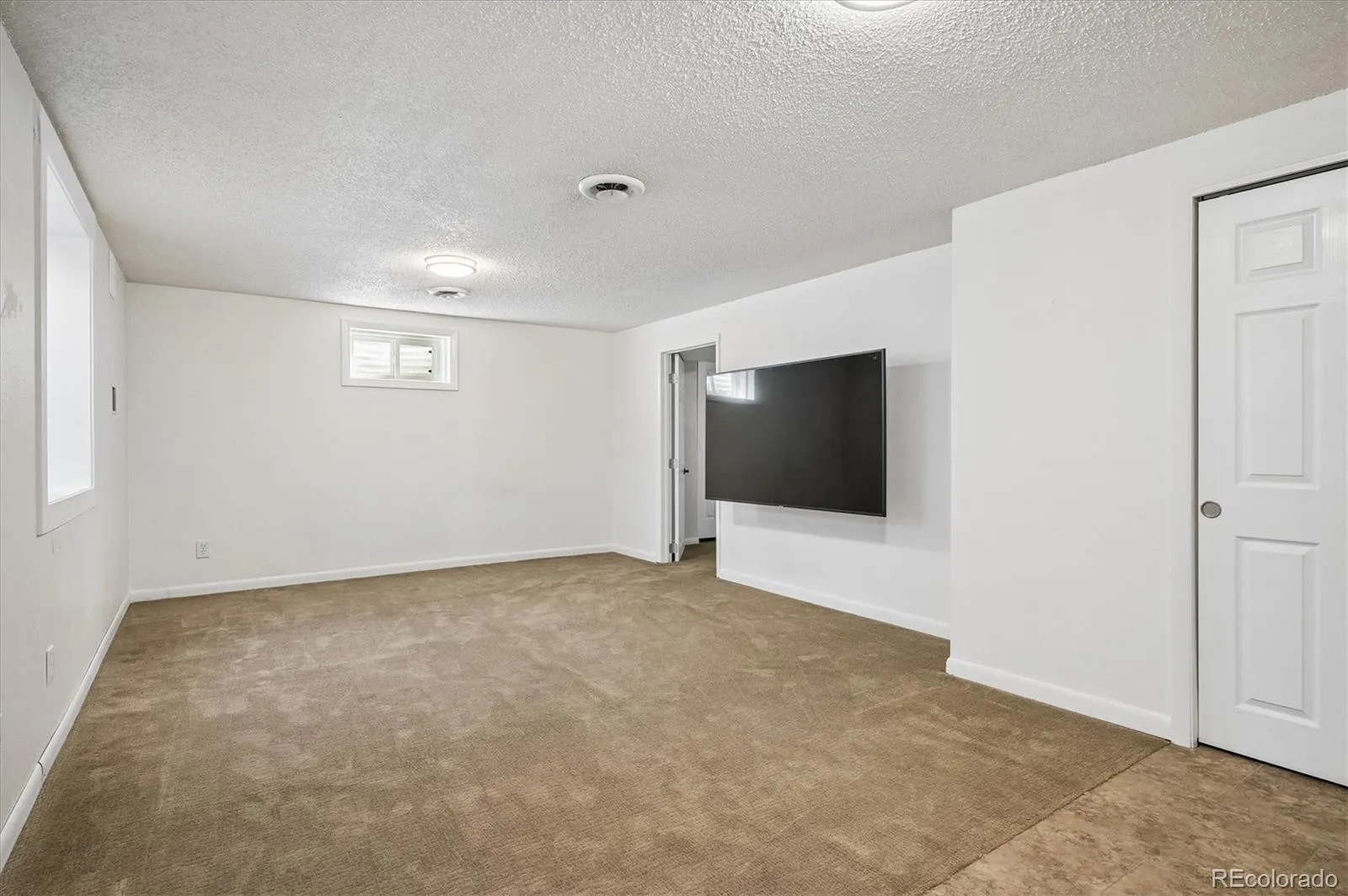 04092026152042 1600 21