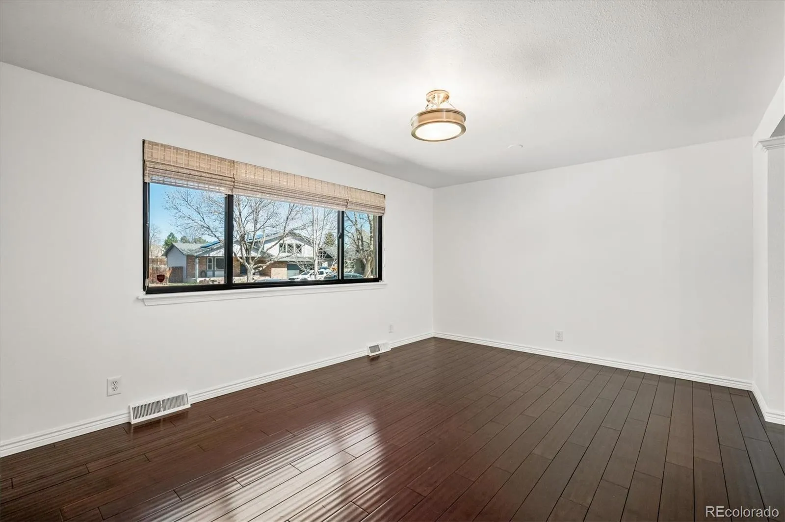 04092026152042 1600 4