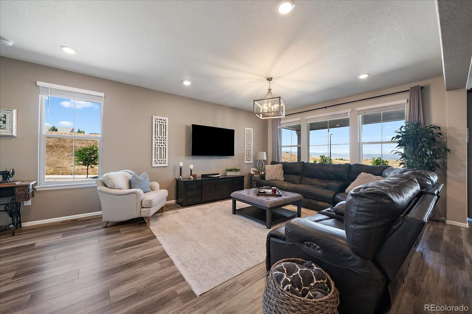 3341 Greenery Drive Castle Rock CO 80109 MLS #REC7458557 07172026234327 1600 12