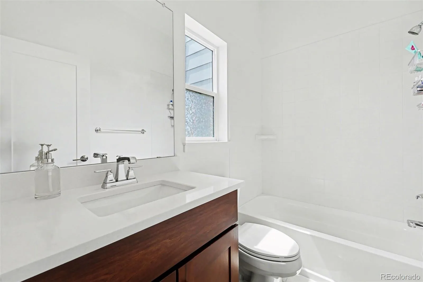 8711 E Hampden Avenue #5 Denver CO 80231 MLS #REC7461034 04212026183910 1600 14