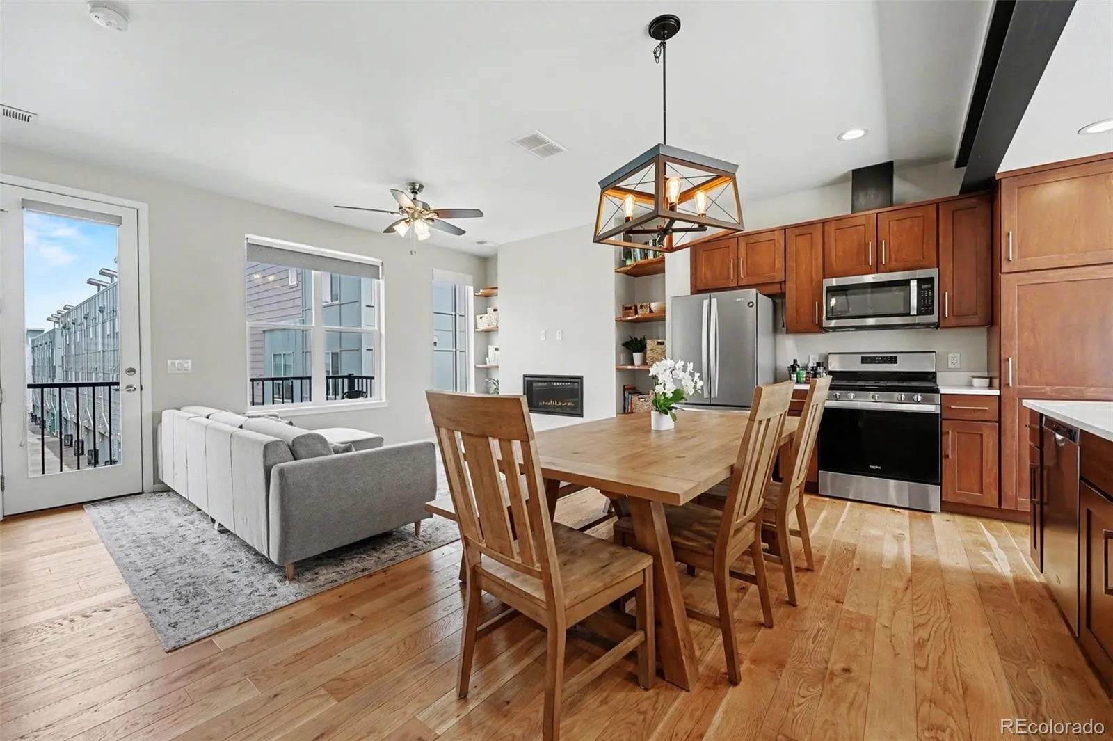8711 E Hampden Avenue #5 Denver CO 80231 MLS #REC7461034 04212026183910 1600 7
