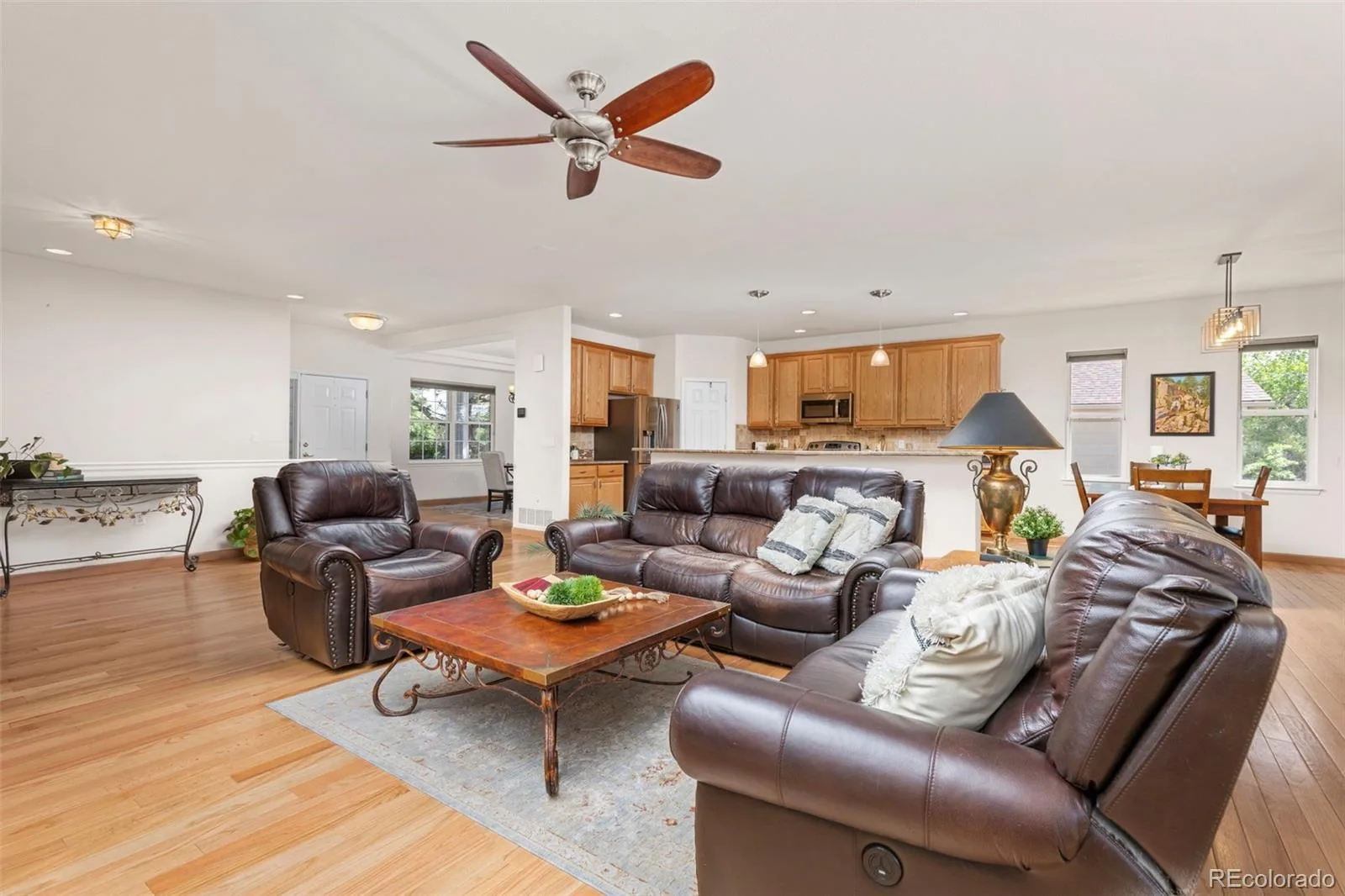 8244 S Catawba Court Aurora CO 80016 | MLS #REC7461065 08282026202635 1600 10