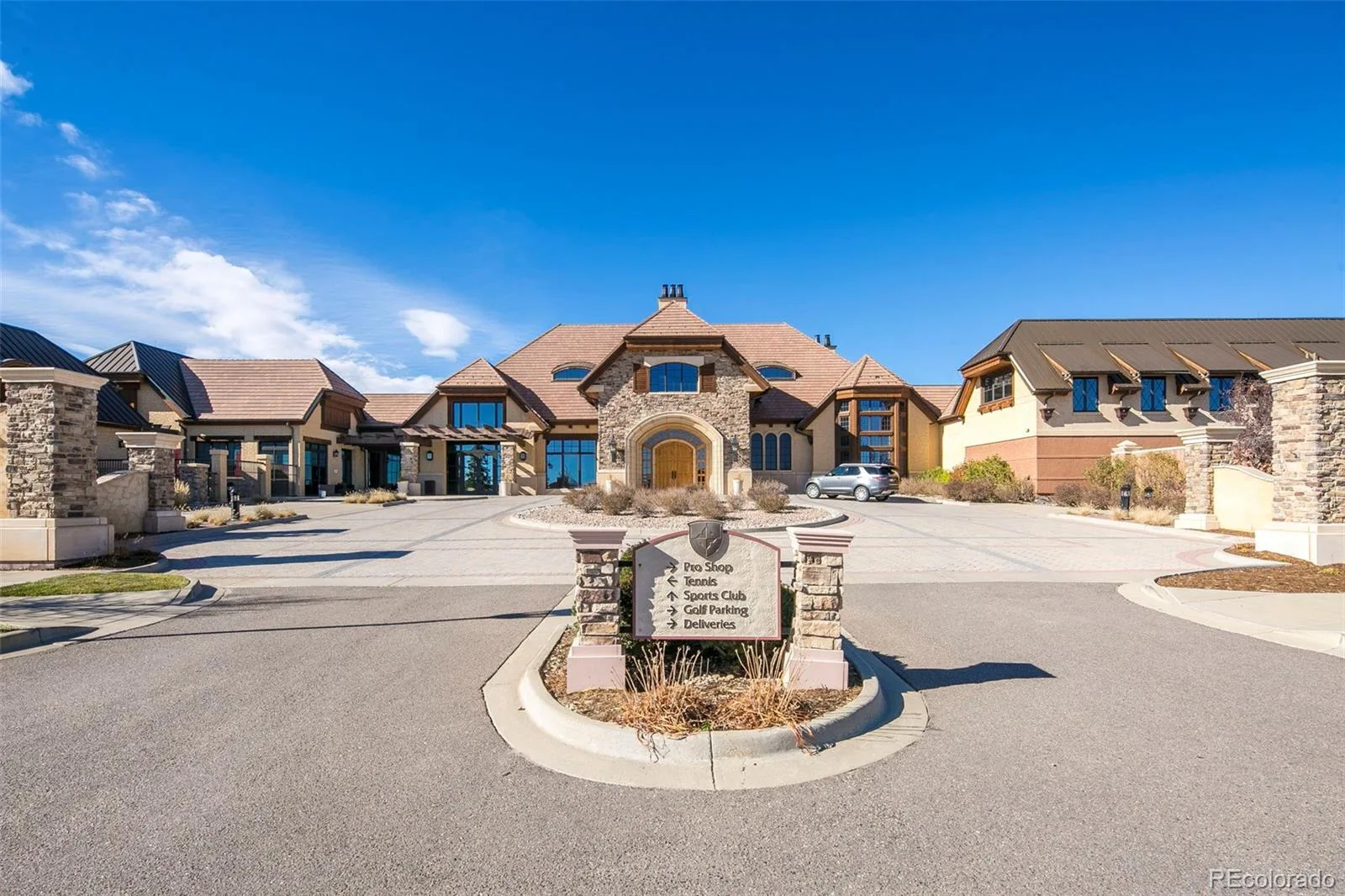 8244 S Catawba Court Aurora CO 80016 | MLS #REC7461065 08282026202635 1600 18