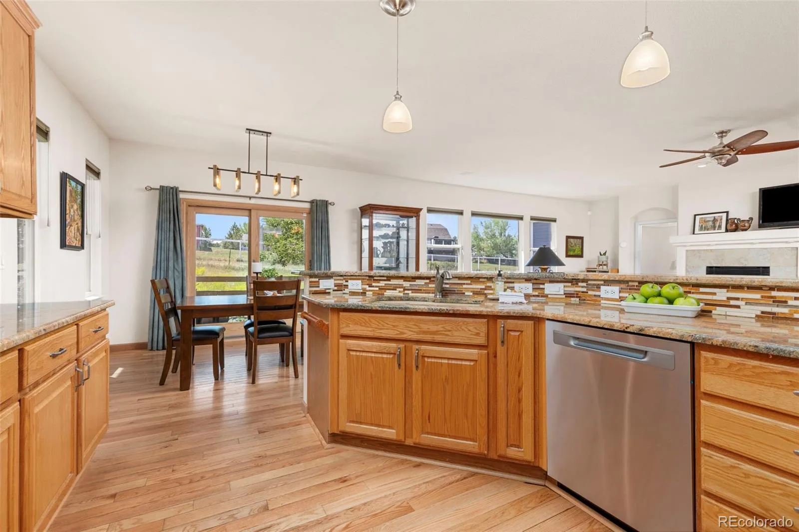 8244 S Catawba Court Aurora CO 80016 | MLS #REC7461065 08282026202635 1600 28