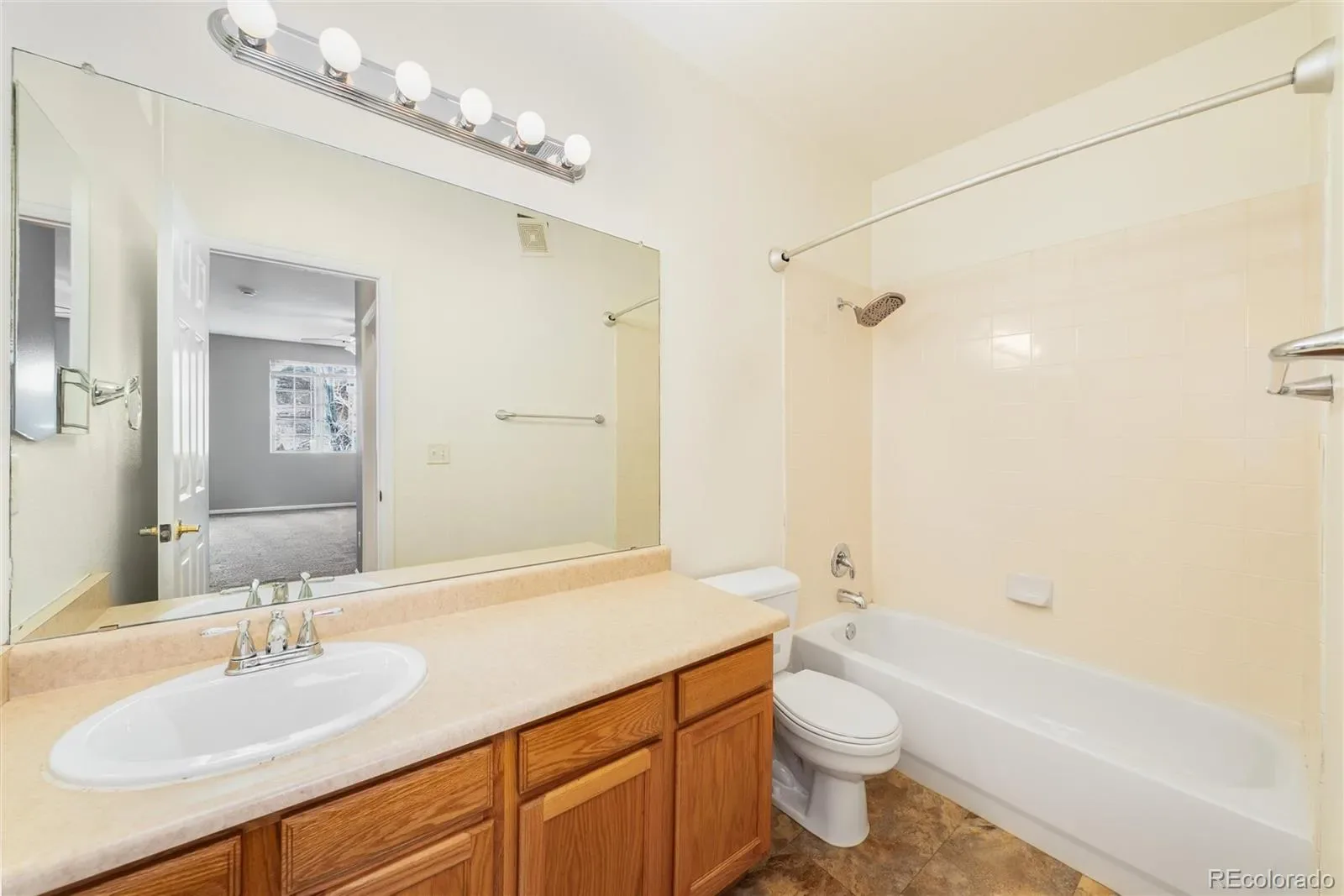 16808 E Gunnison Drive #6H Aurora CO 80017 MLS #REC7464662 03262026004905 1600 20
