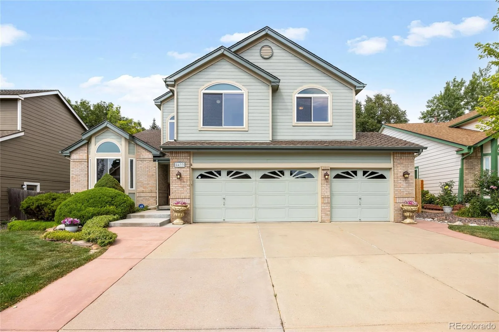 8433 Owens Court Arvada CO 80005 | MLS #REC7465952 08142026023524 1600 2