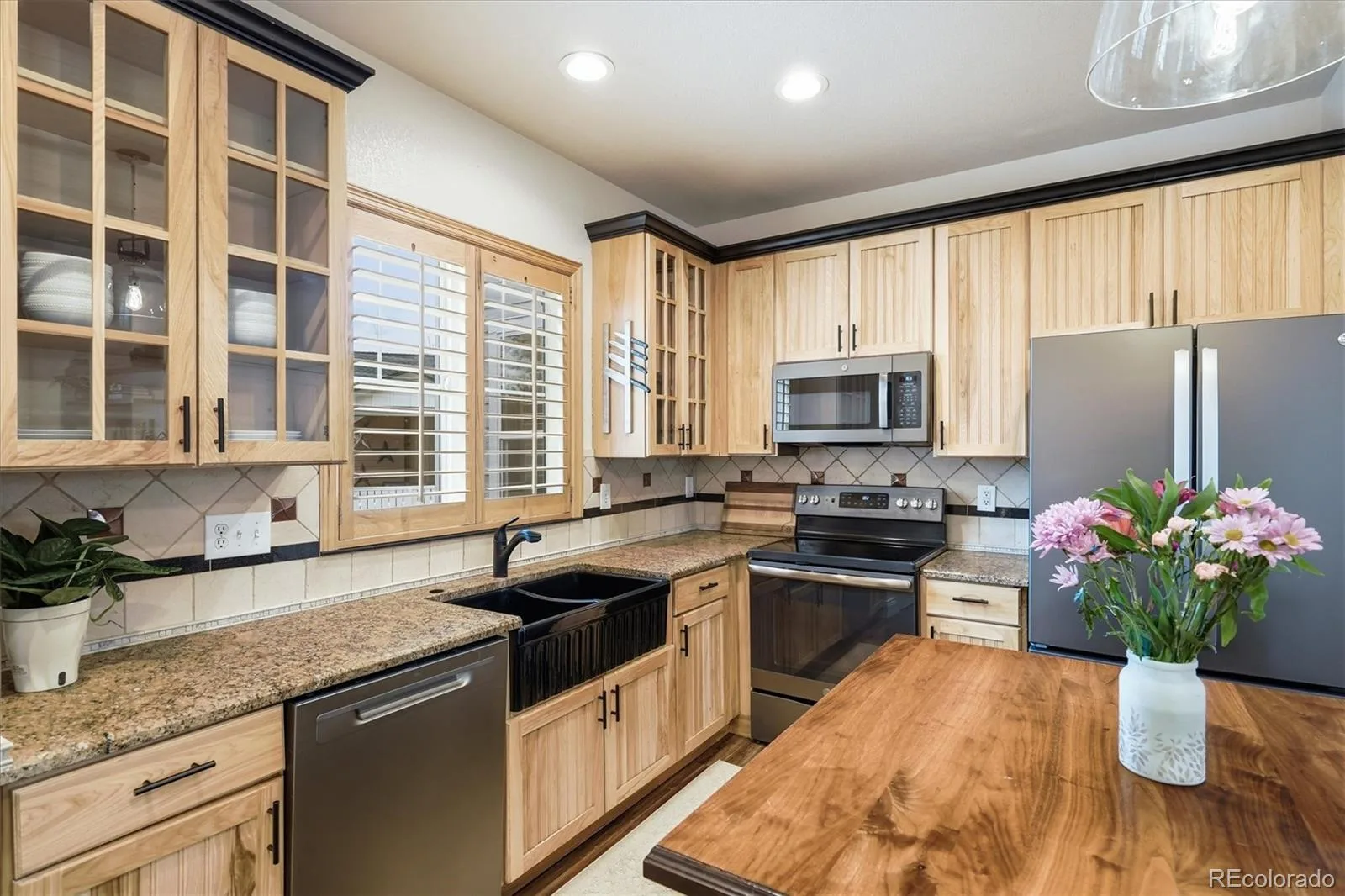 4235 Timber Hollow Loop Castle Rock CO 80109 | MLS #REC7467821 08212026152753 1600 18