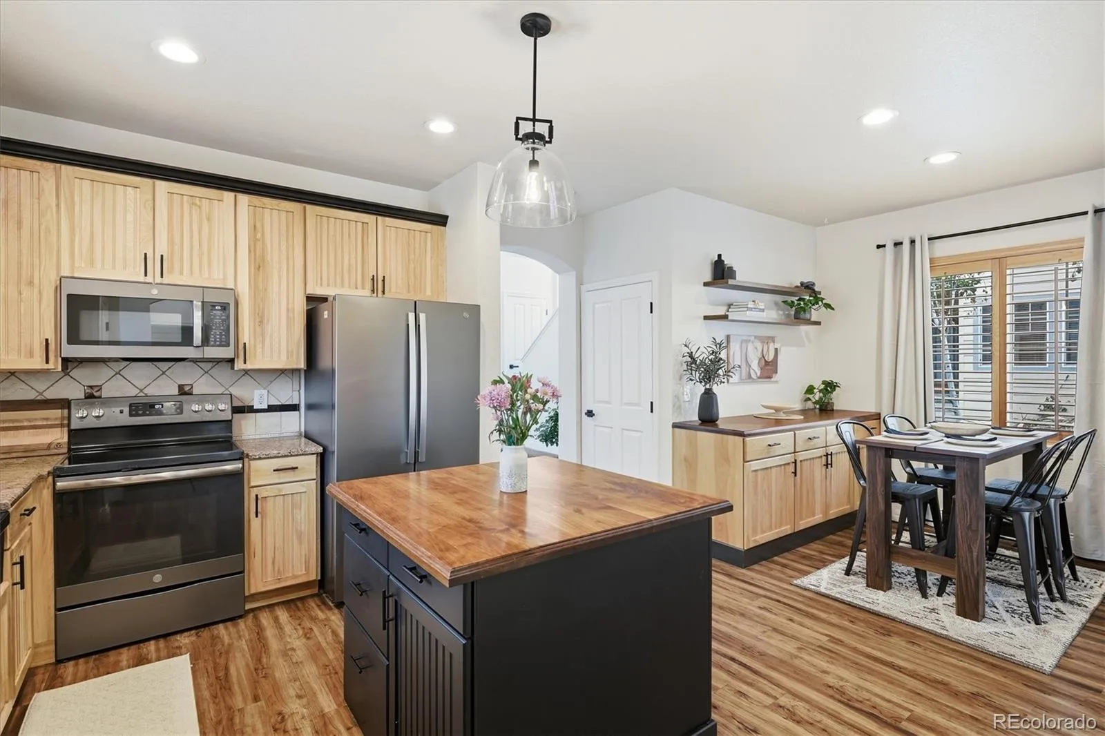 4235 Timber Hollow Loop Castle Rock CO 80109 | MLS #REC7467821 08212026152753 1600 19
