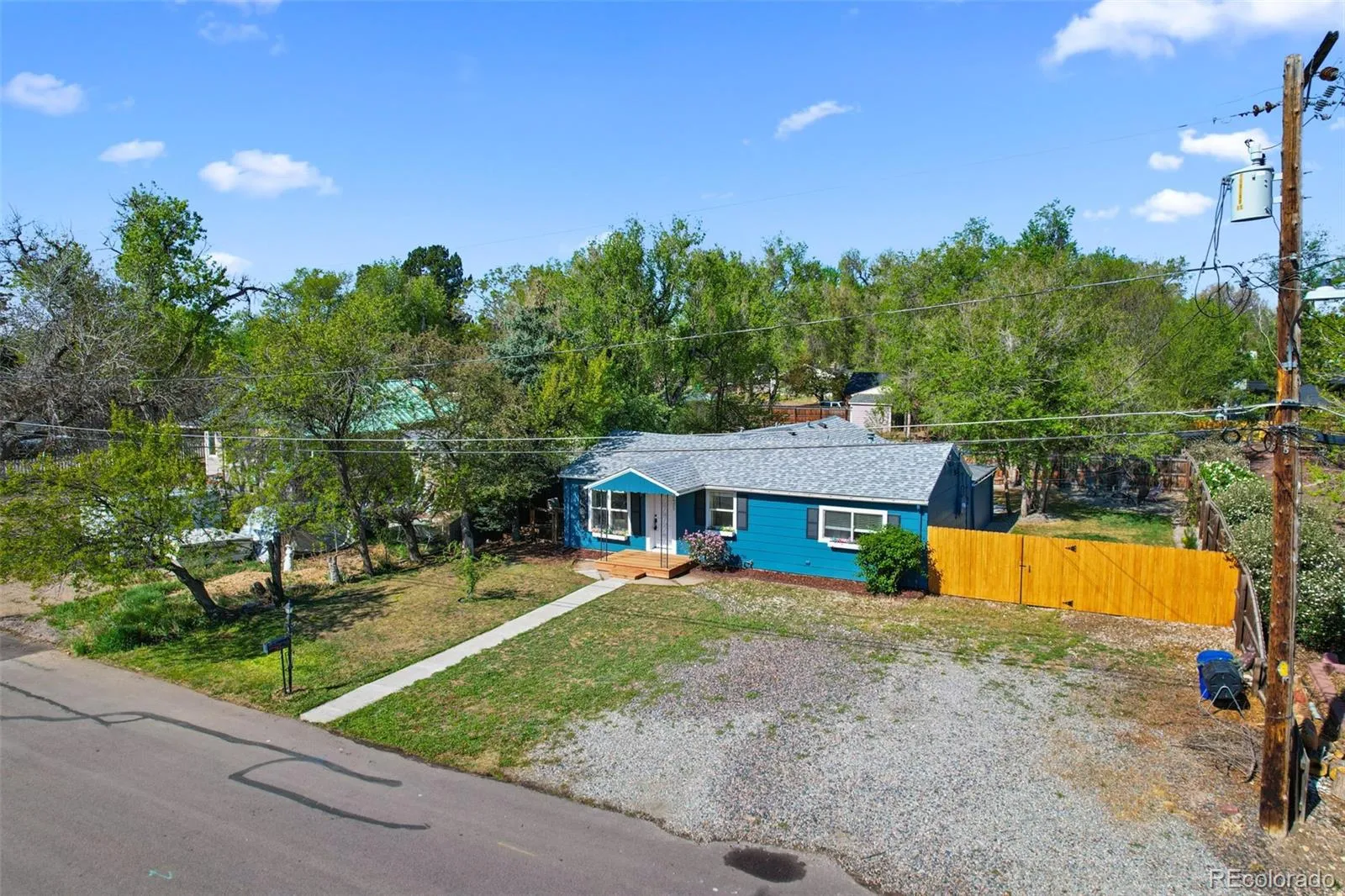 2425 Reed Street Lakewood CO 80214 MLS #REC7468001 05052026192622 1600 36