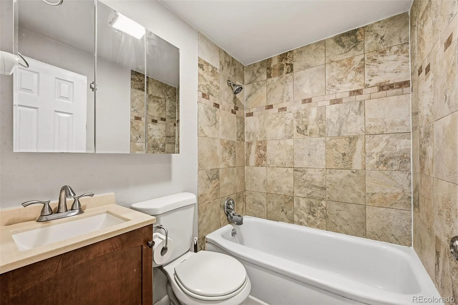 2425 Reed Street Lakewood CO 80214 | MLS #REC7468001 07282026203654 1600 12