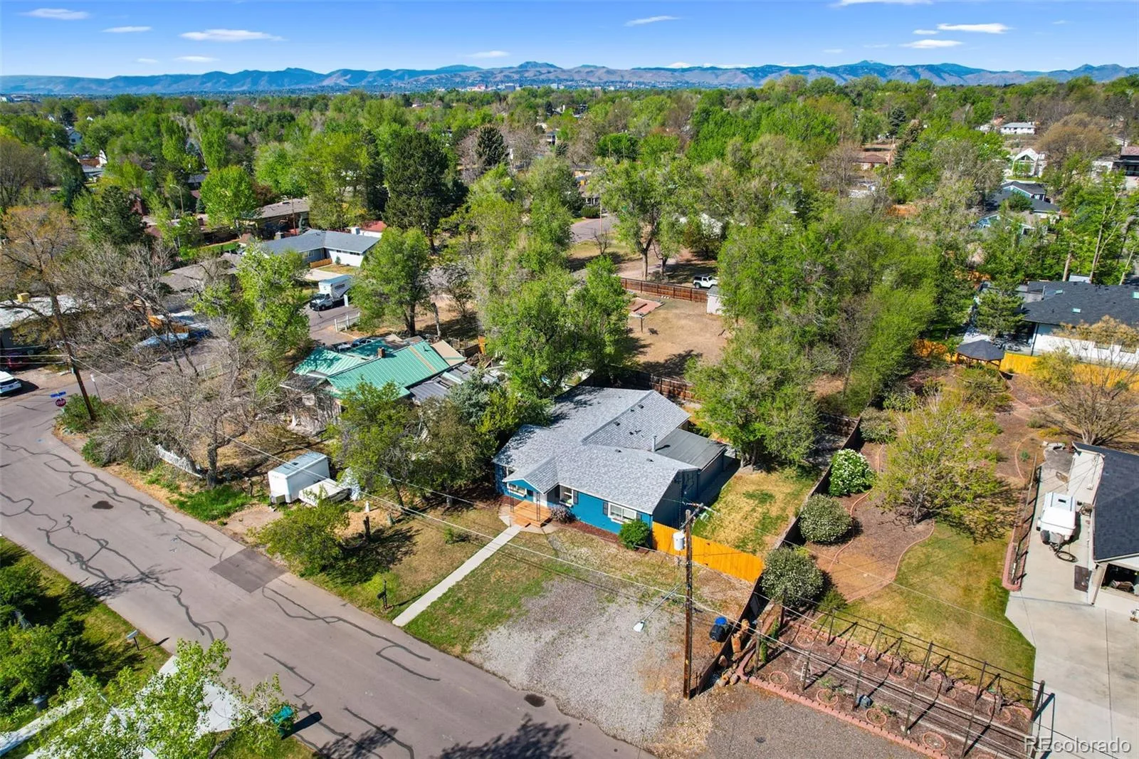 2425 Reed Street Lakewood CO 80214 | MLS #REC7468001 07282026203654 1600 33