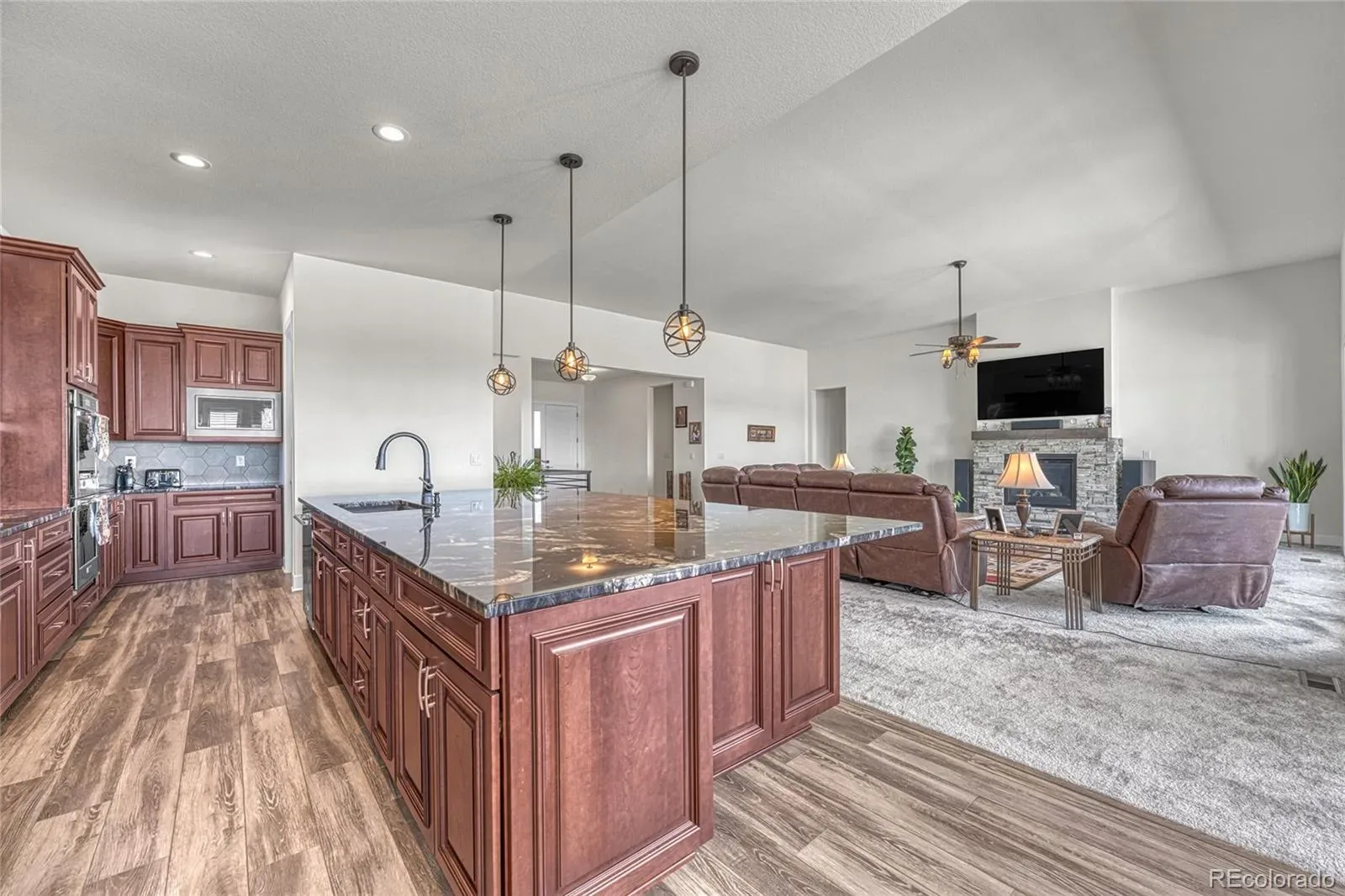 3656 Backslope Lane Castle Rock CO 80108 MLS #REC7468438 03302026143724 1600 11