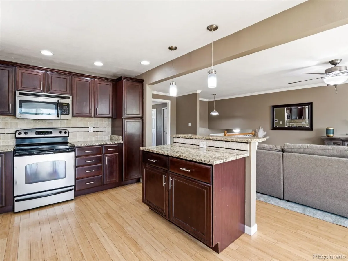 04162026173609 1200 11