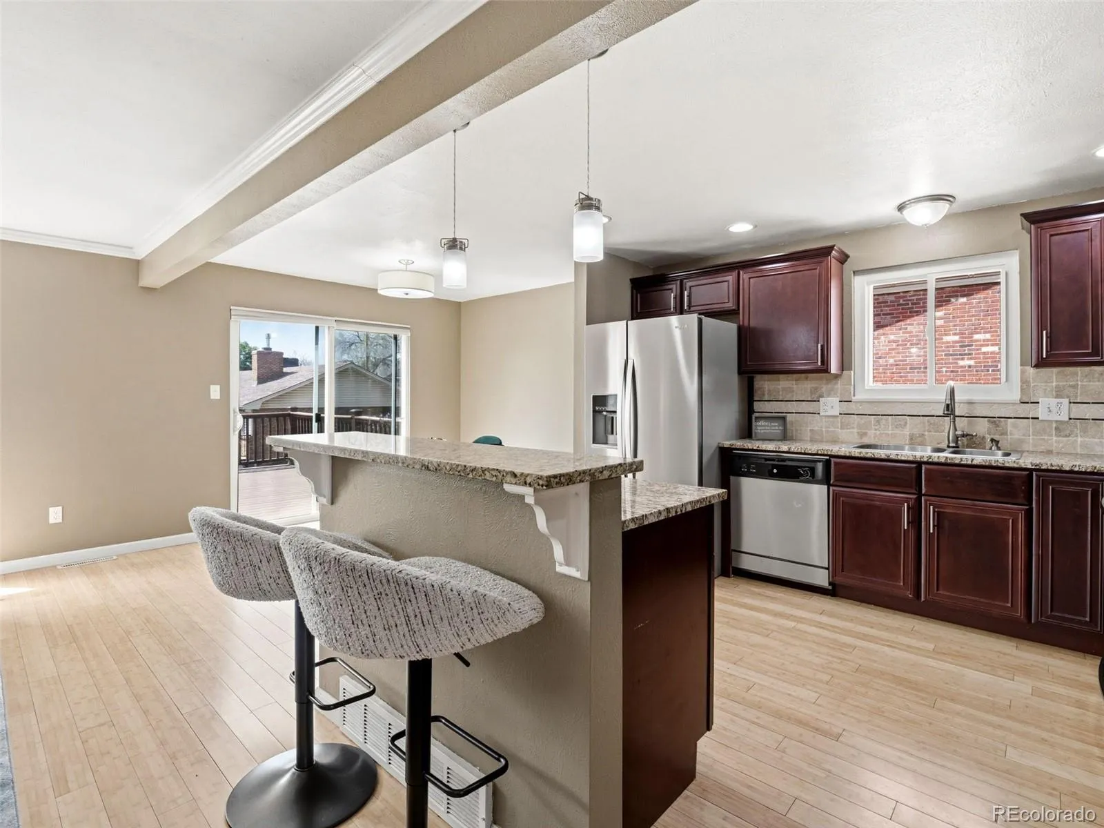 04162026173609 1600 9