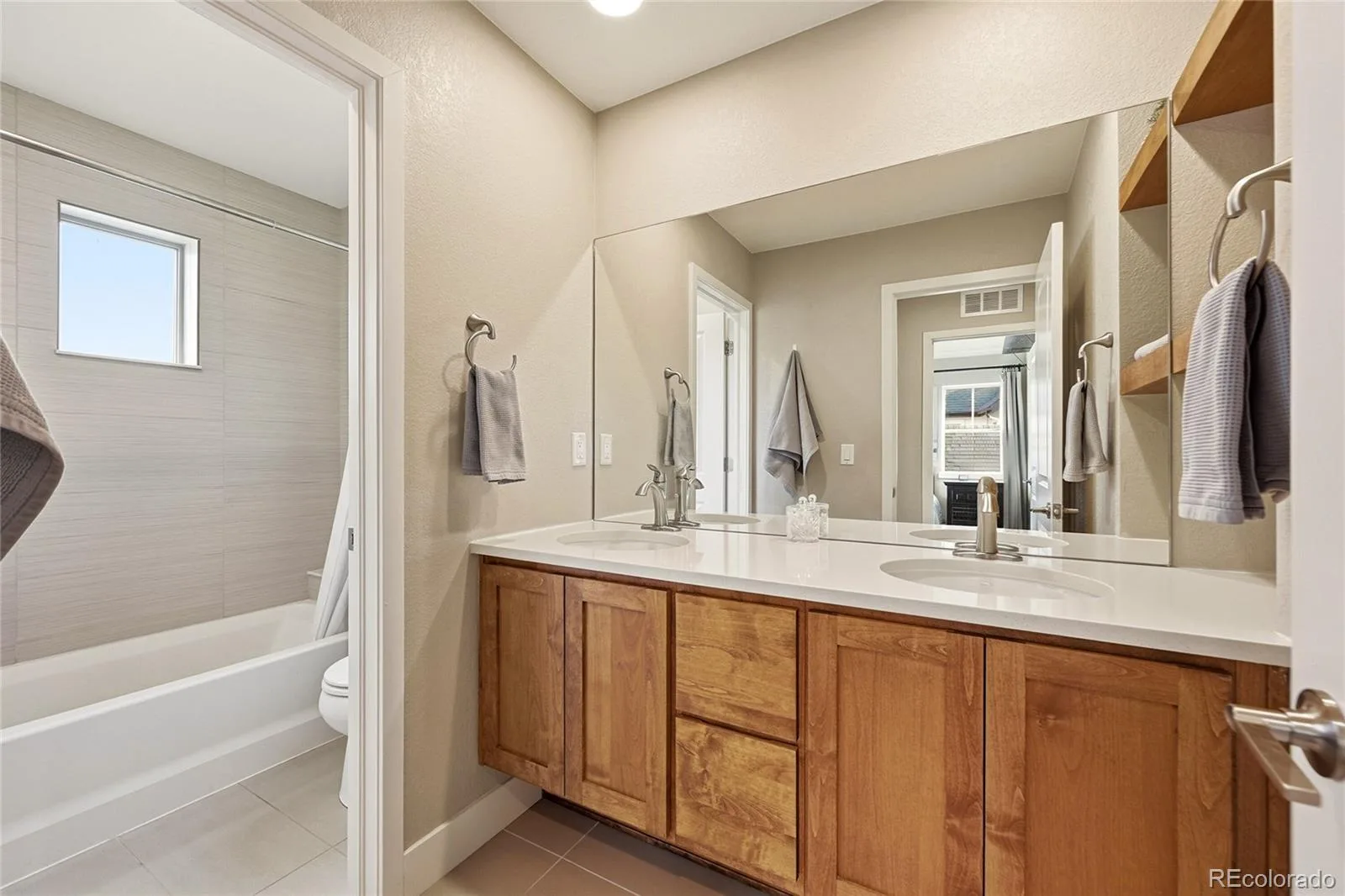 7029 S Buchanan Street Aurora CO 80016 MLS #REC7471429 06152026193637 1600 24