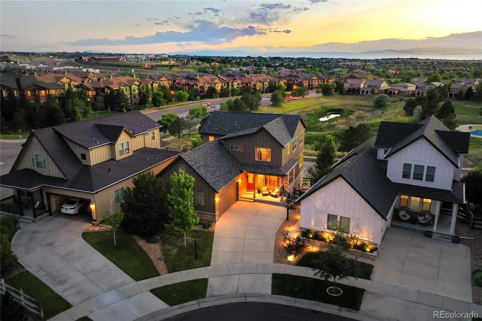 7029 S Buchanan Street Aurora CO 80016 MLS #REC7471429 06152026193637 1600 37