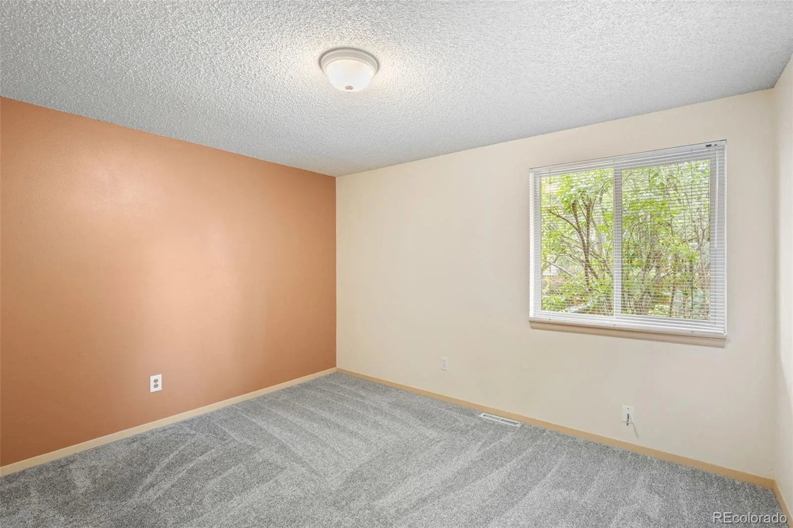 405 E Sutton Circle Lafayette CO 80026 | MLS #REC7472951 07272026185209 1600 15