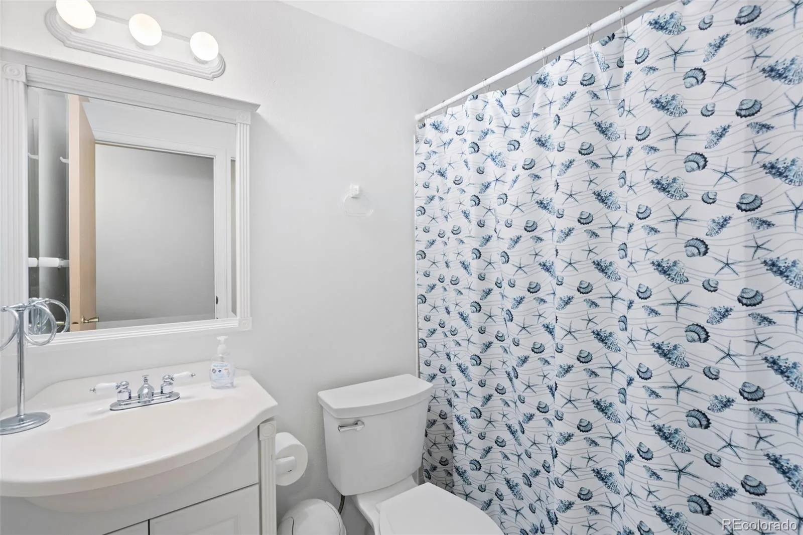 405 E Sutton Circle Lafayette CO 80026 | MLS #REC7472951 07272026185209 1600 17