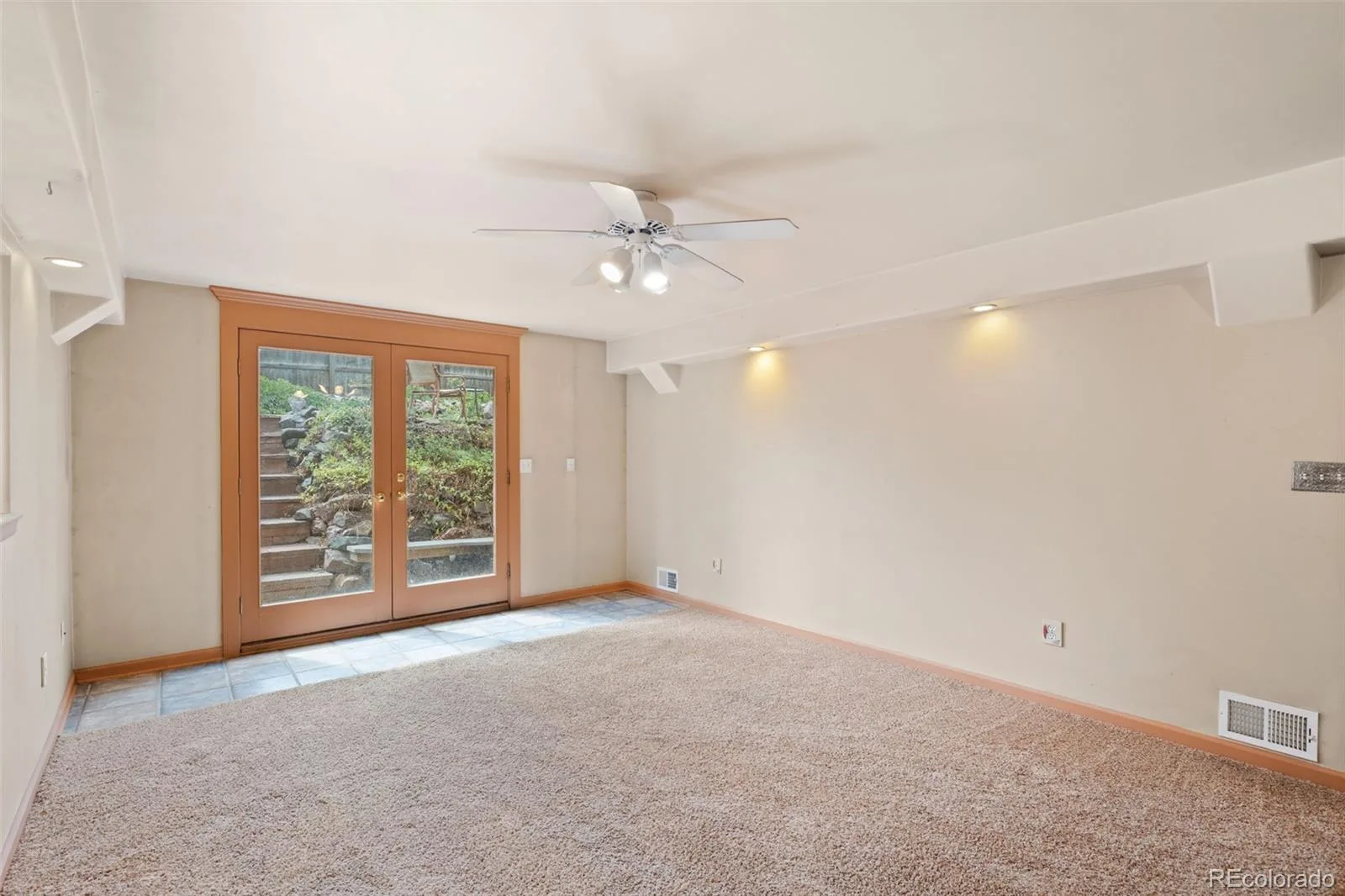 405 E Sutton Circle Lafayette CO 80026 | MLS #REC7472951 07272026185209 1600 21