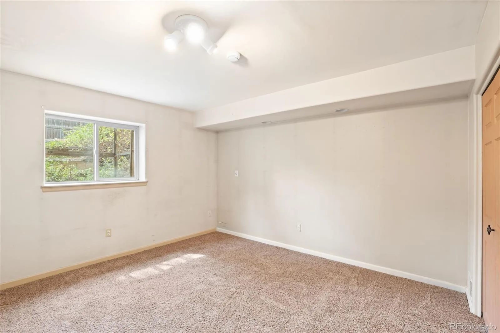 405 E Sutton Circle Lafayette CO 80026 | MLS #REC7472951 07272026185209 1600 22