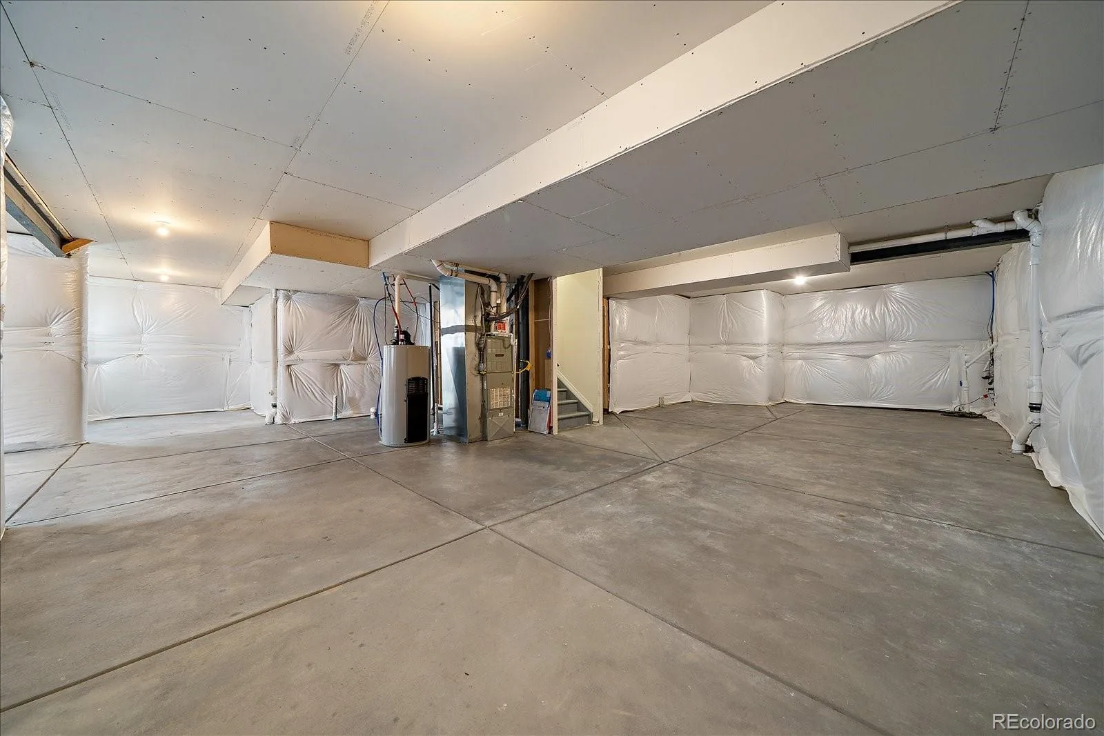 162 Back Nine Drive Castle Pines CO 80108 | MLS #REC7474247 07152026225544 1600 32
