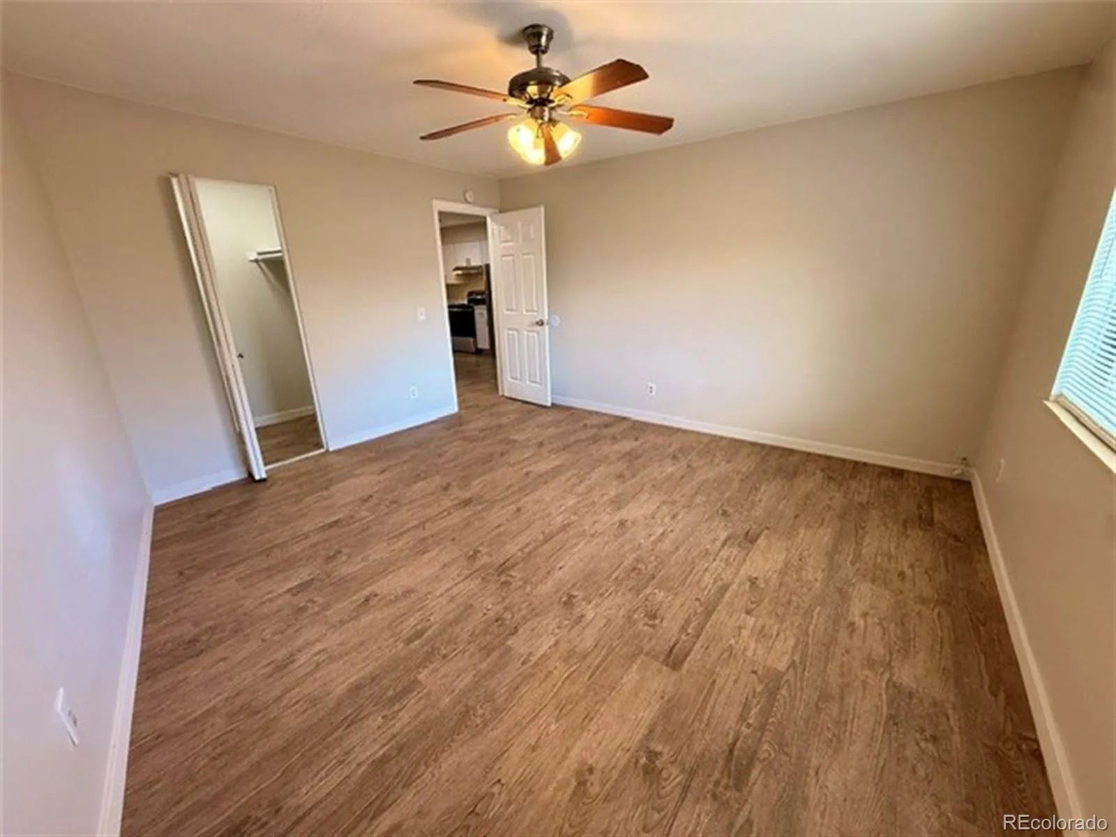 512 Vance Street #A Lakewood CO 80226 MLS #REC7479542 05232026095642 1600 20