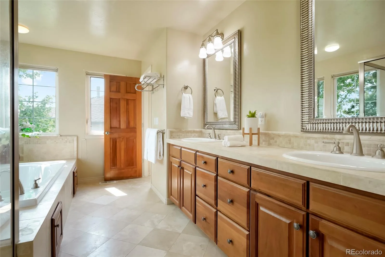 7068 Turweston Lane Castle Rock CO 80108 MLS #REC7481483 07092026220415 1600 21