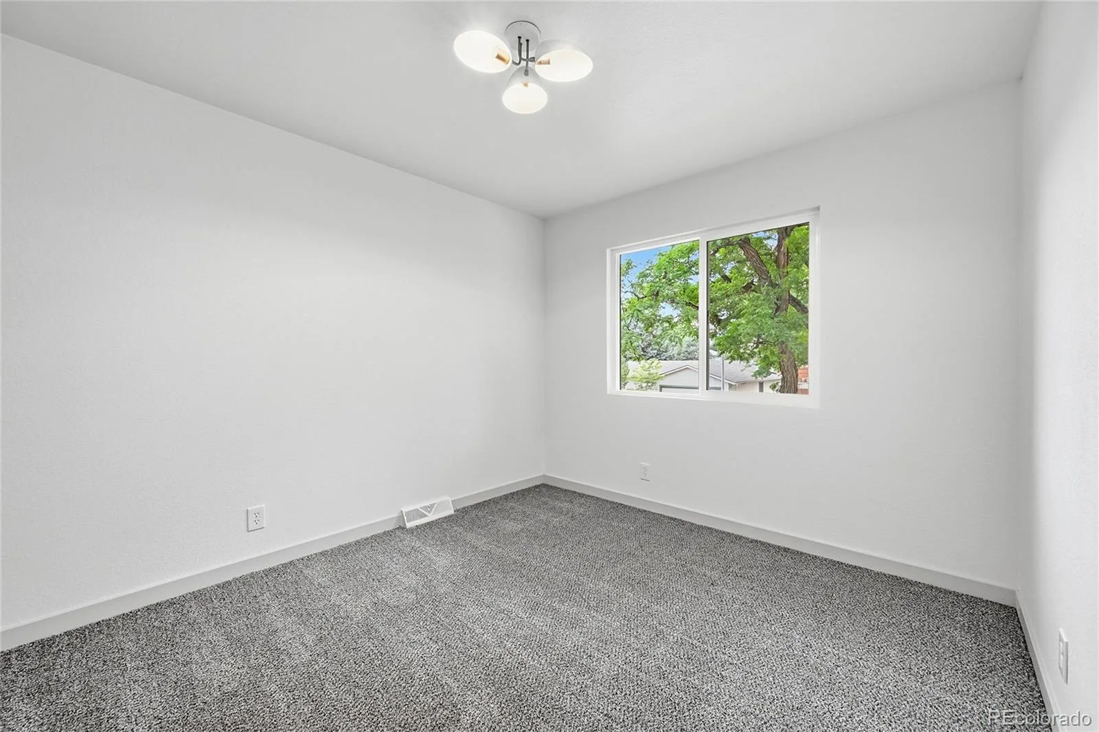580 S Field Court Denver CO 80226 MLS #REC7488395 07042026153734 1600 16