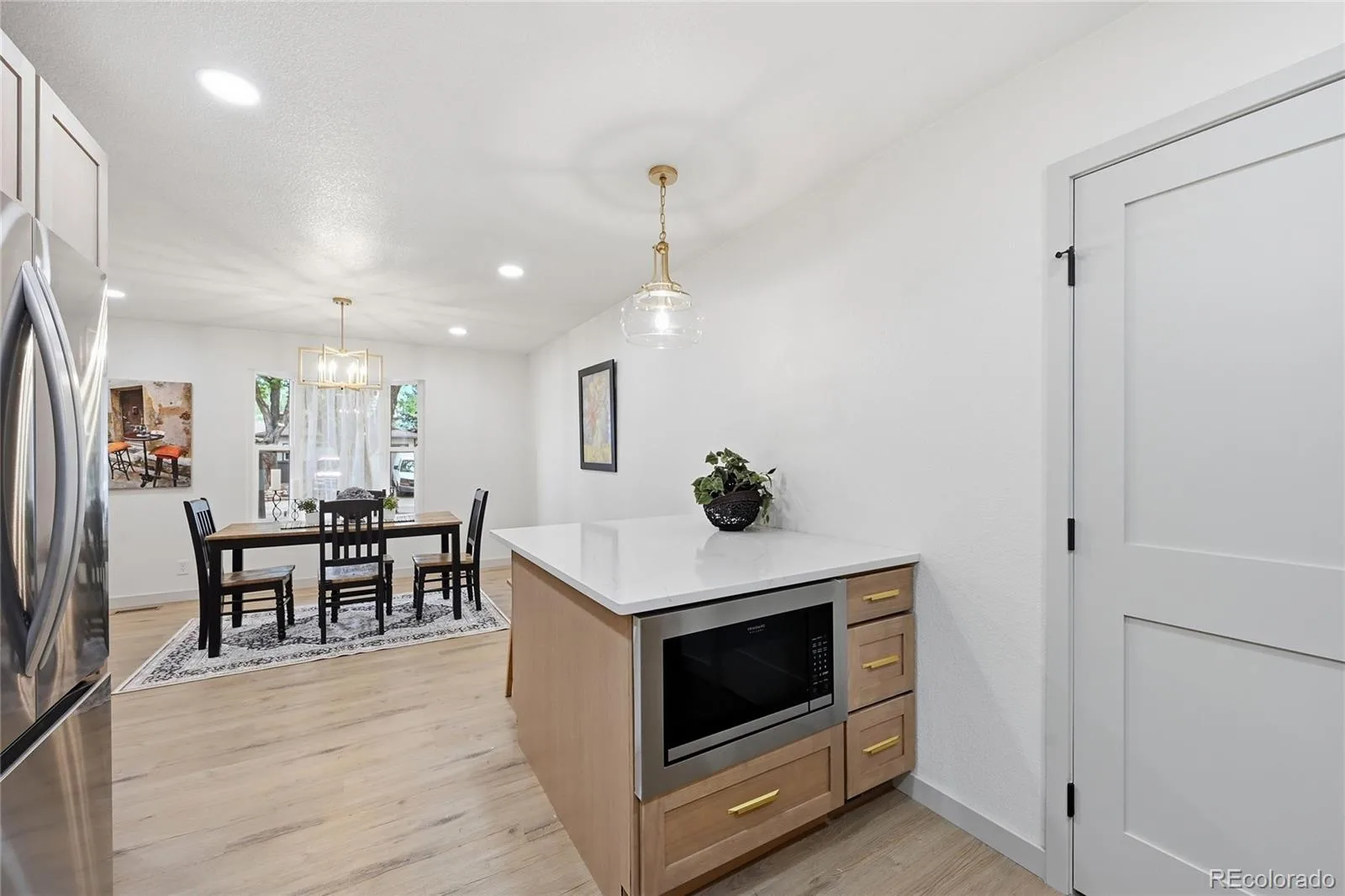 580 S Field Court Denver CO 80226 MLS #REC7488395 07042026153734 1600 4